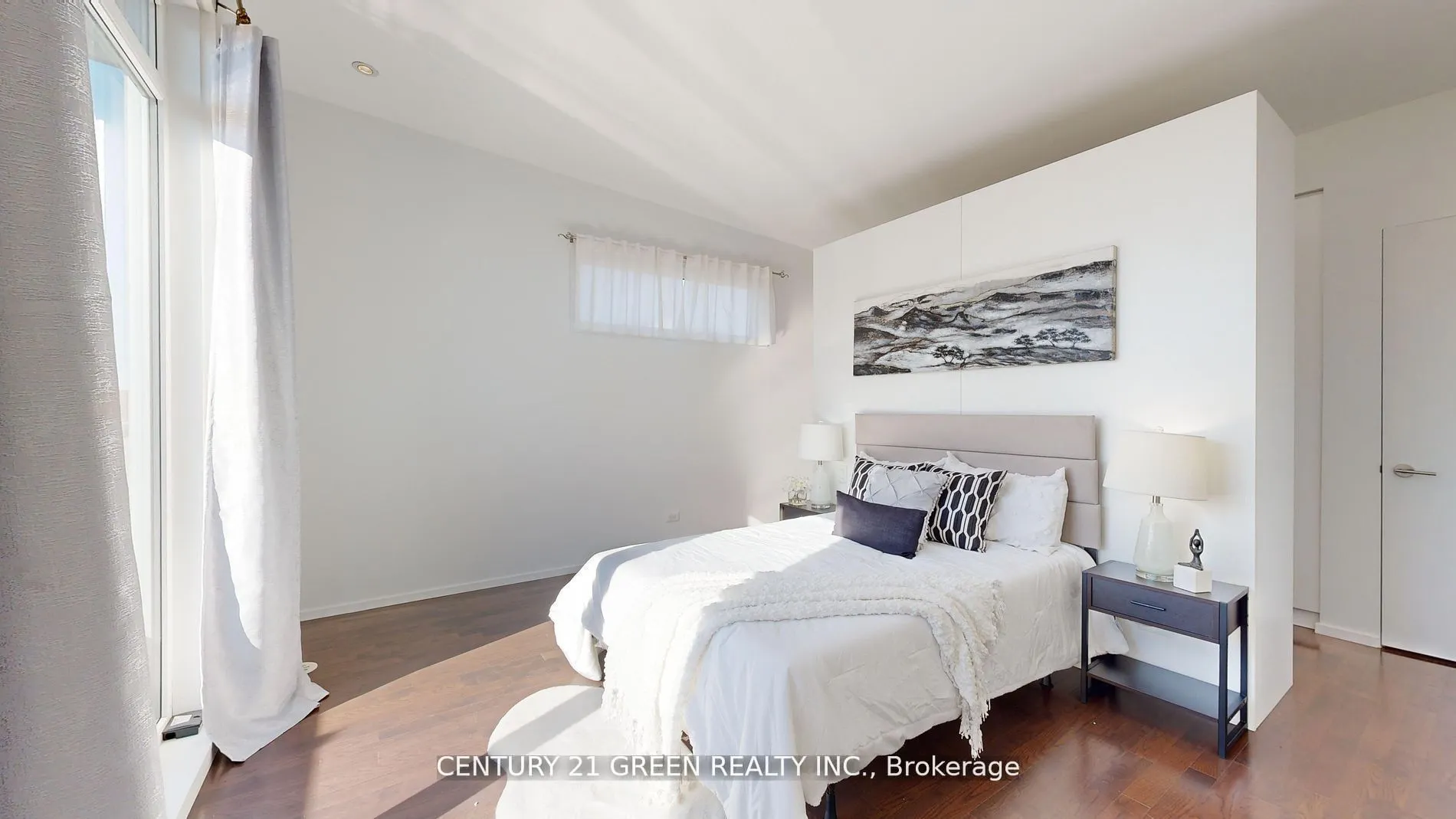 56 Lippincott Street, #8