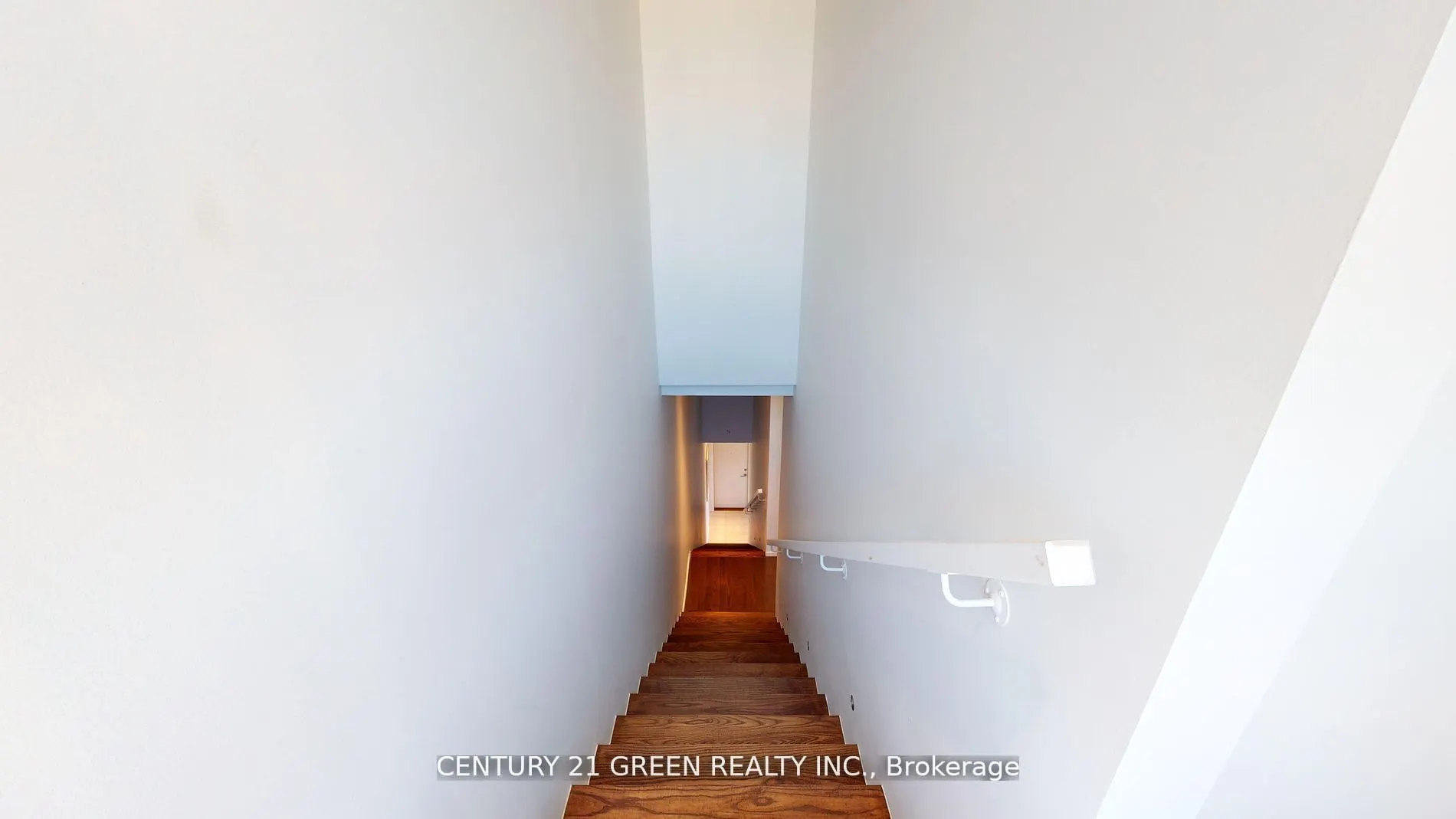 56 Lippincott Street, #8