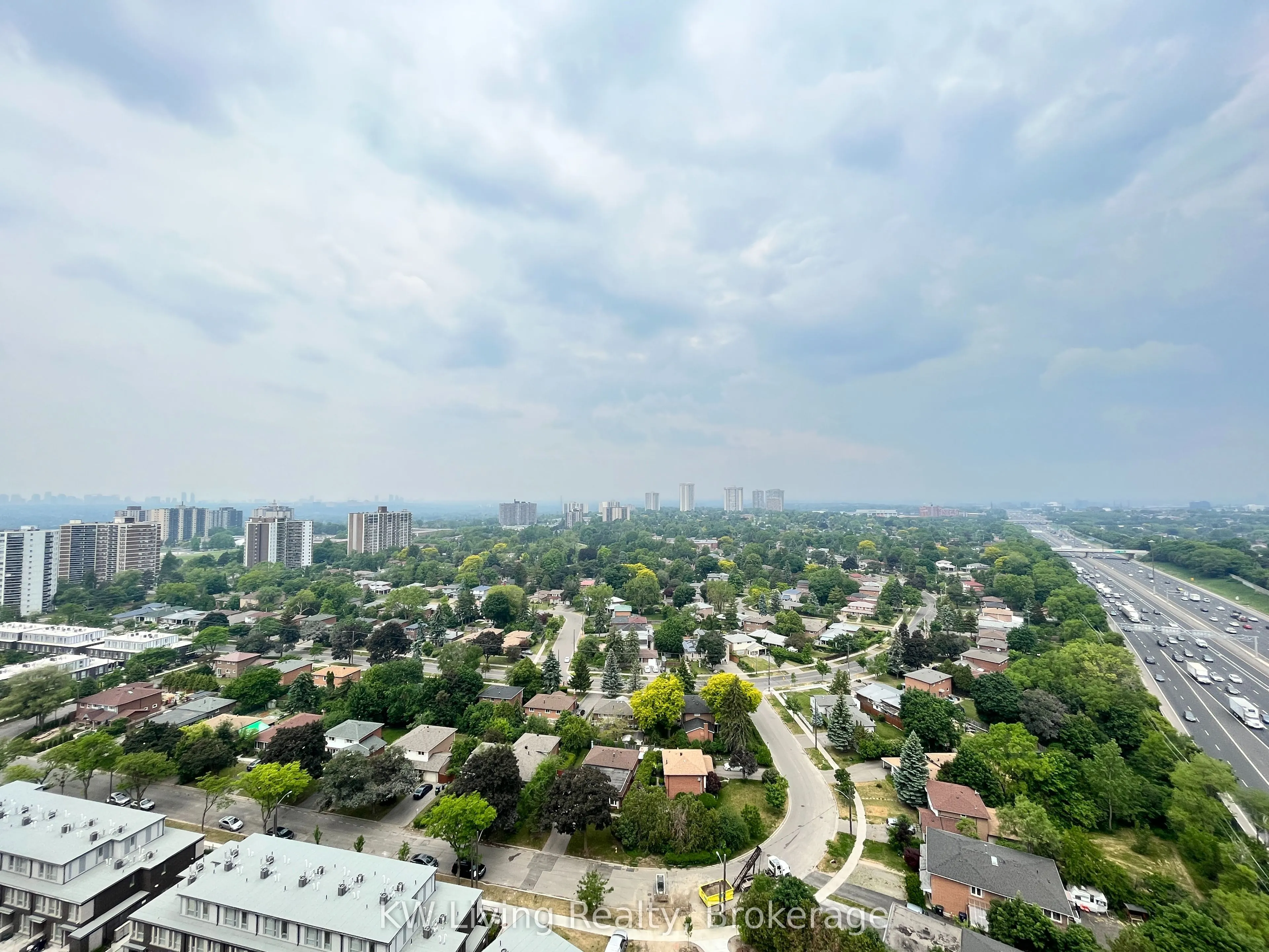 188 Fairview Mall Drive, #2206