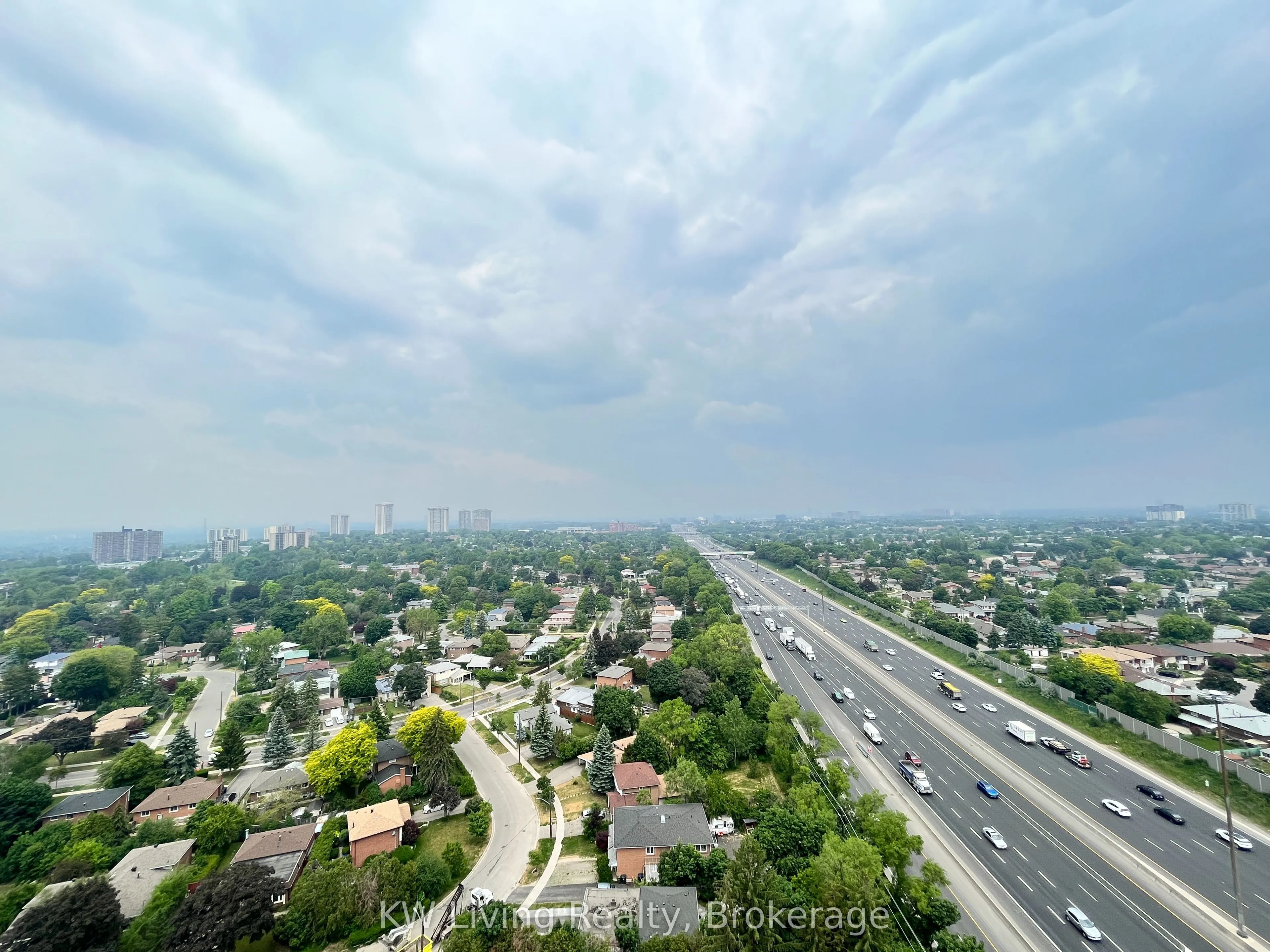 188 Fairview Mall Drive, #2206