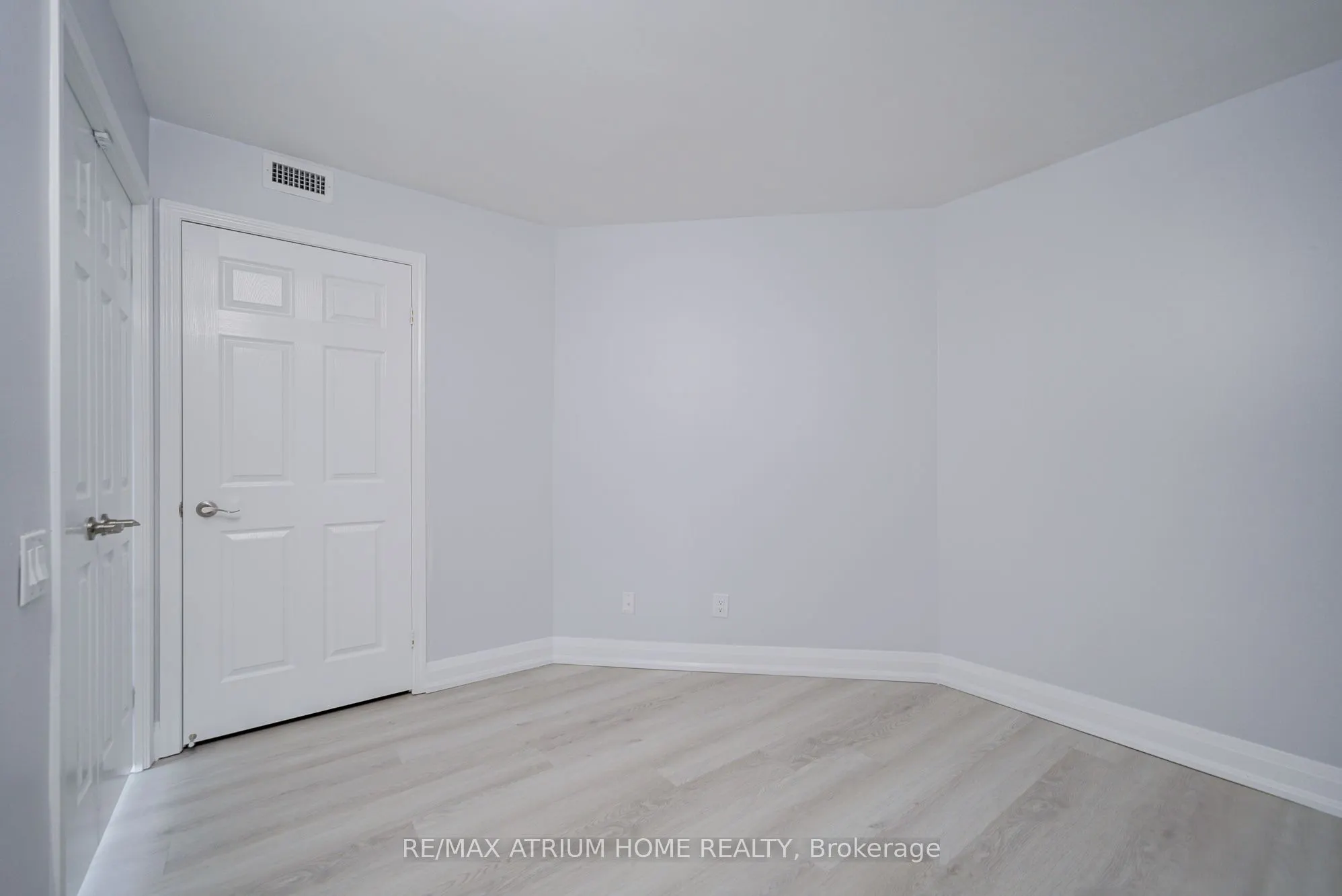 33 Empress Avenue, #3002