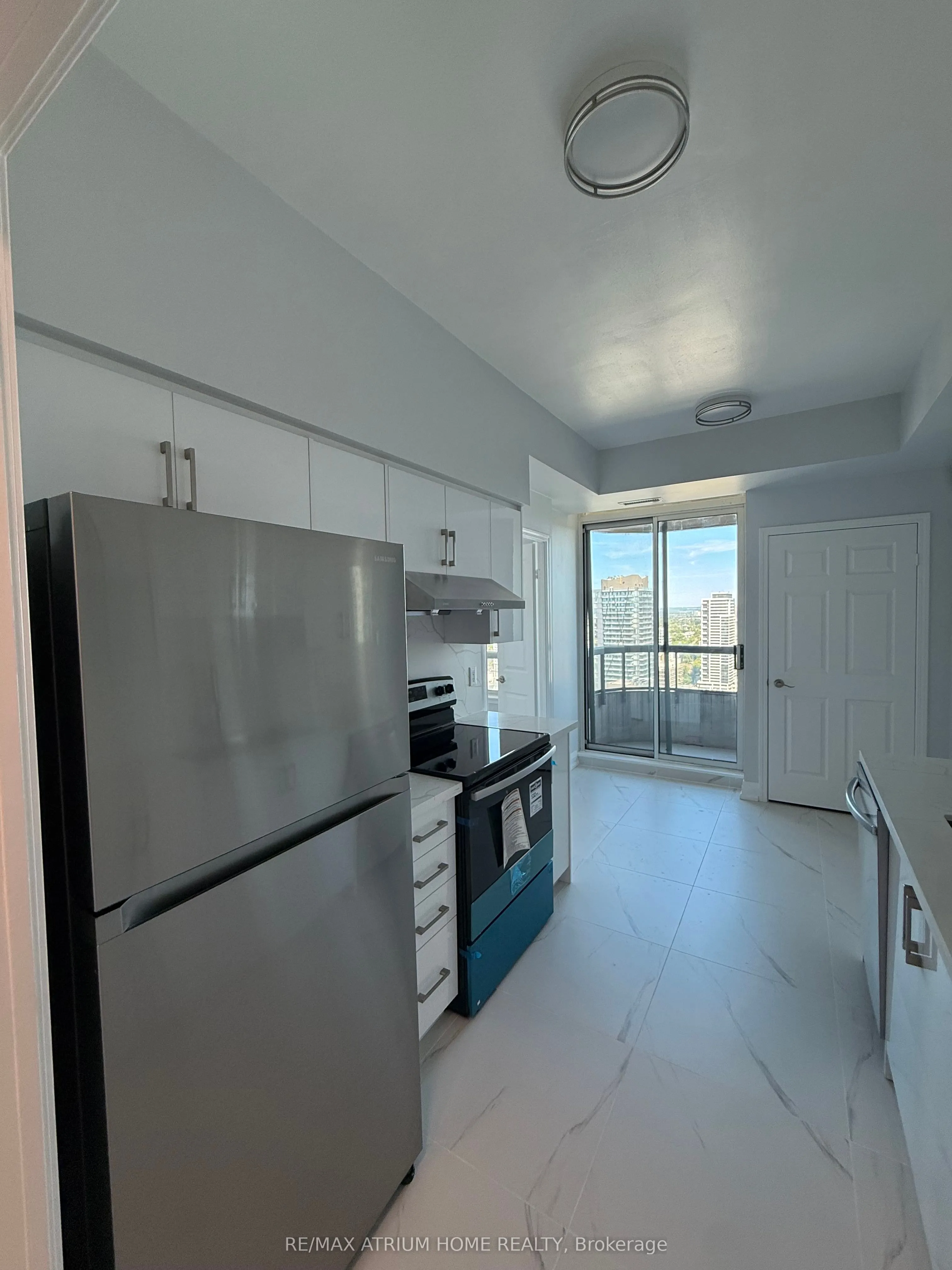 33 Empress Avenue, #3002