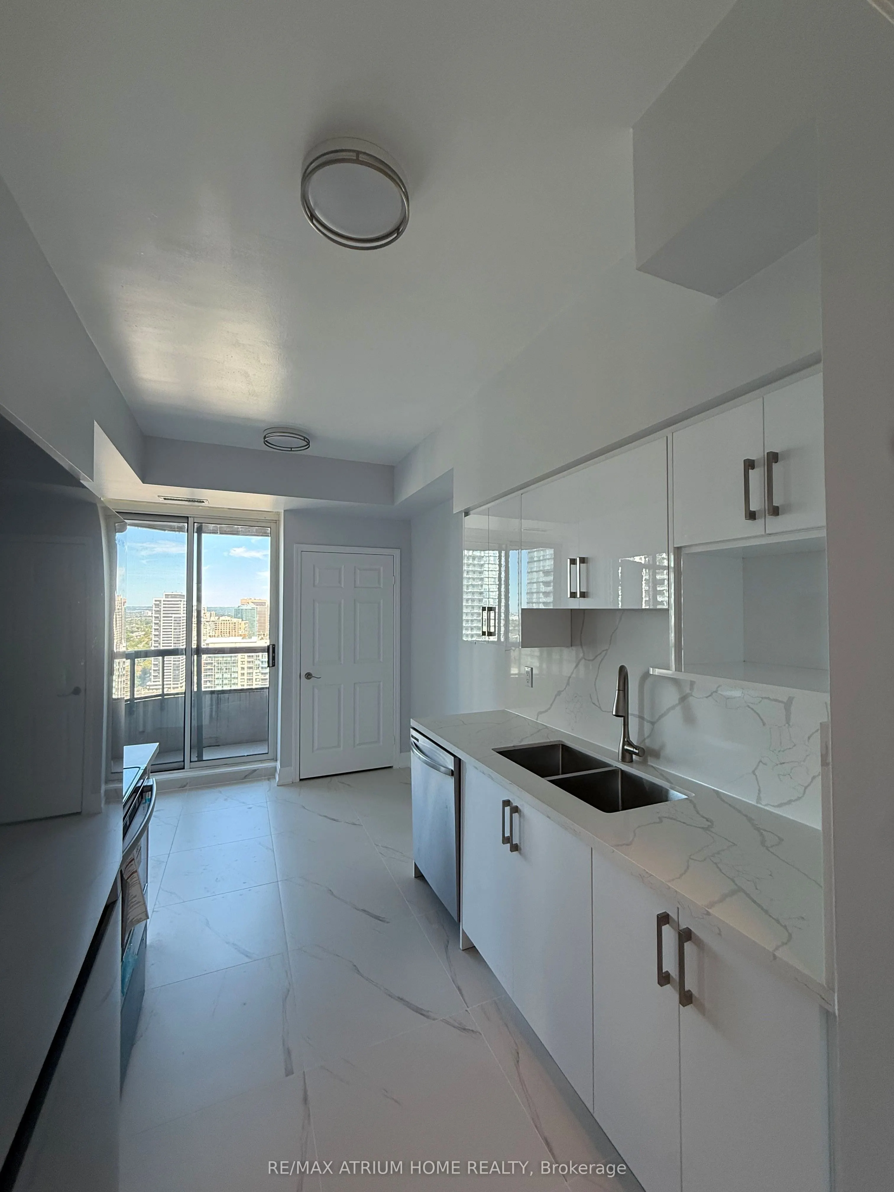 33 Empress Avenue, #3002