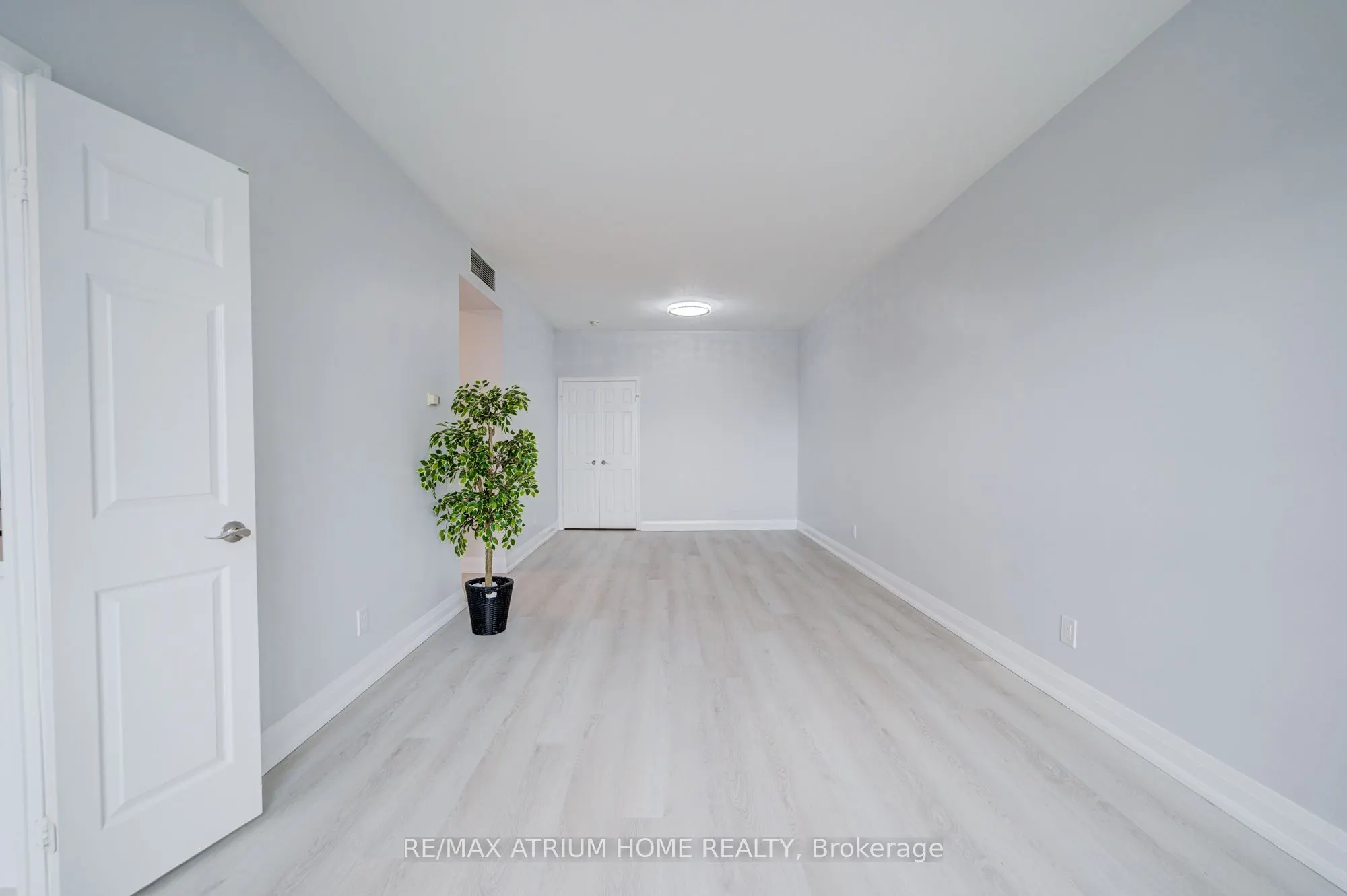 33 Empress Avenue, #3002