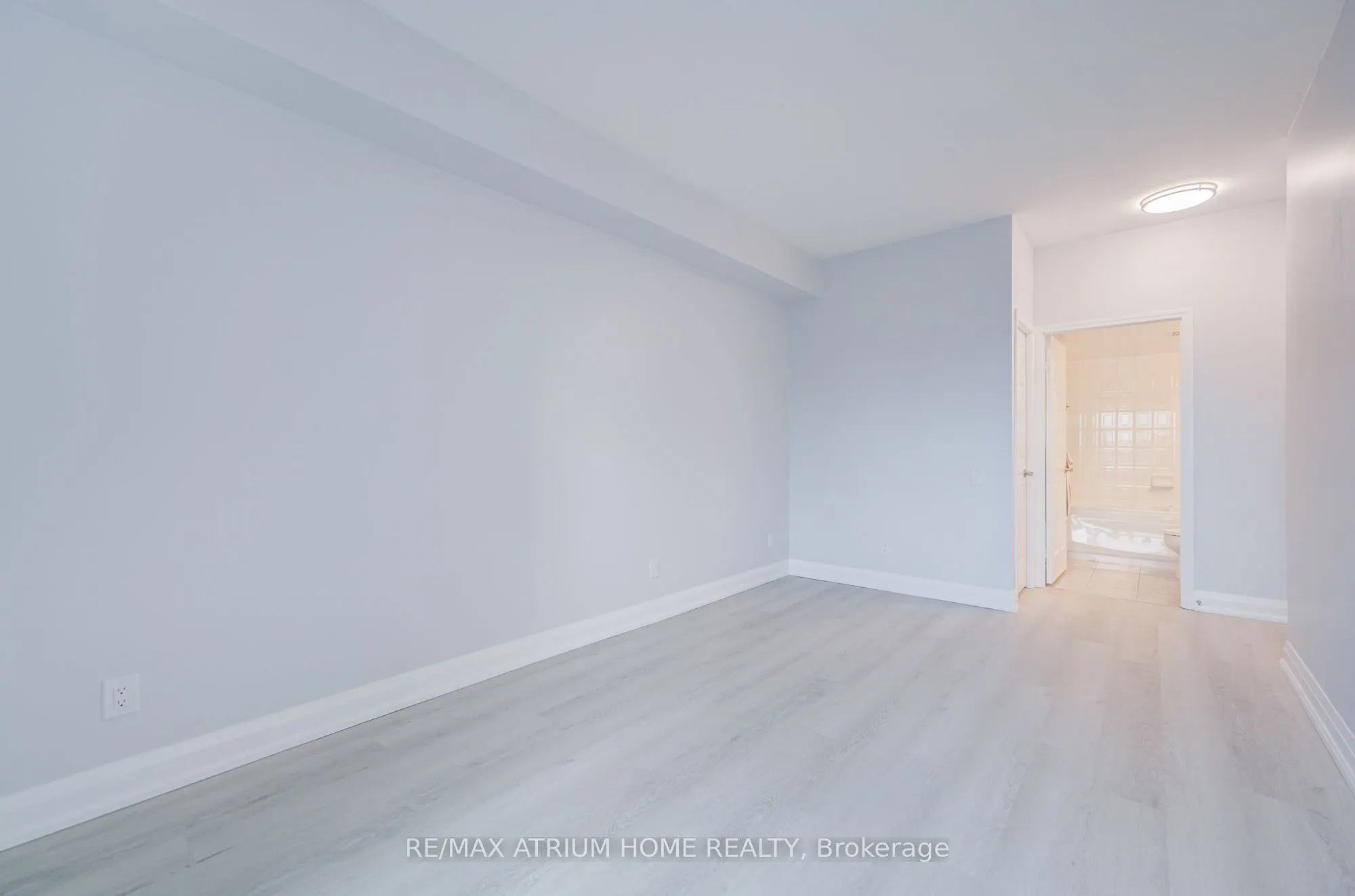 33 Empress Avenue, #3002