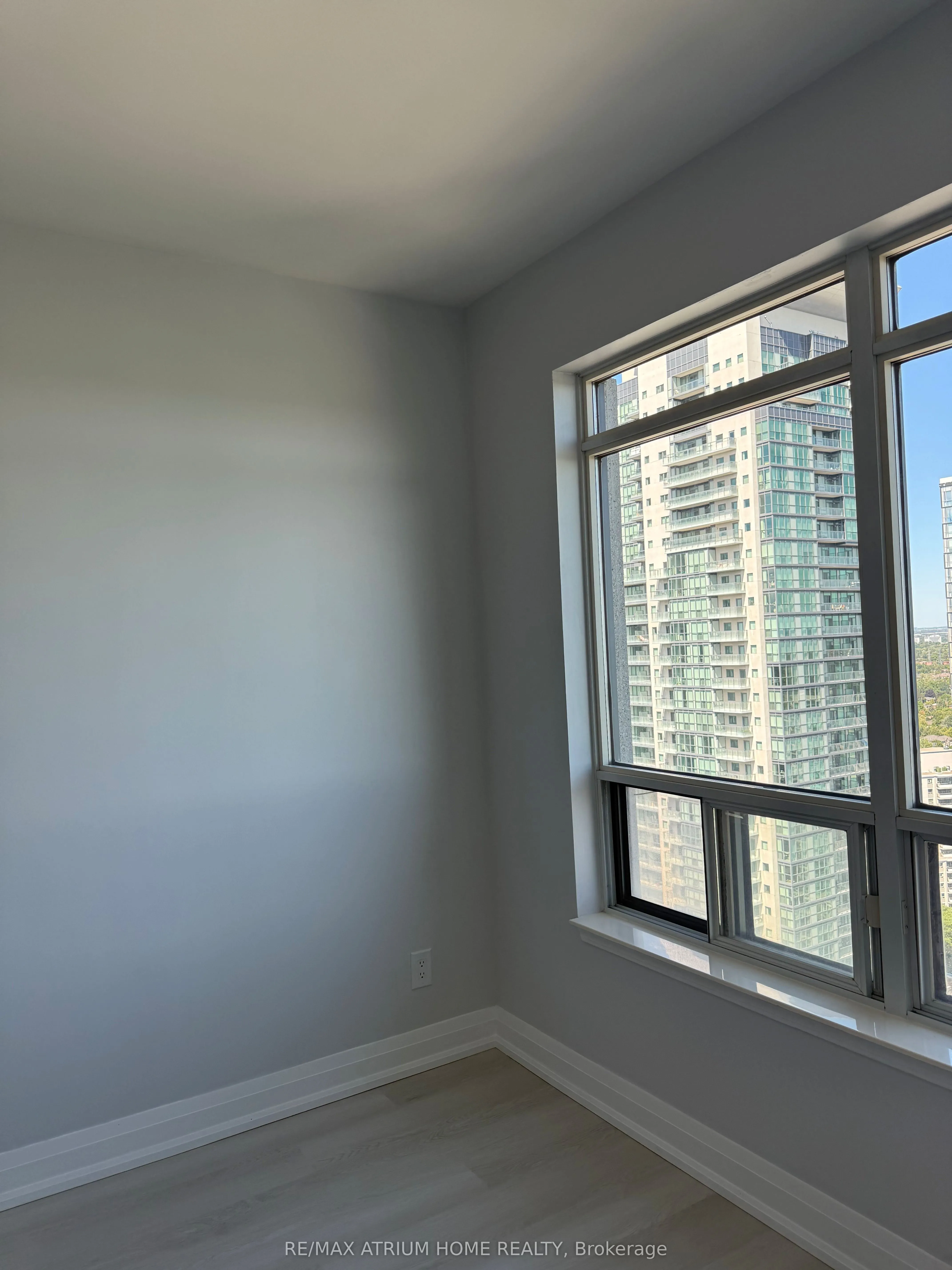 33 Empress Avenue, #3002