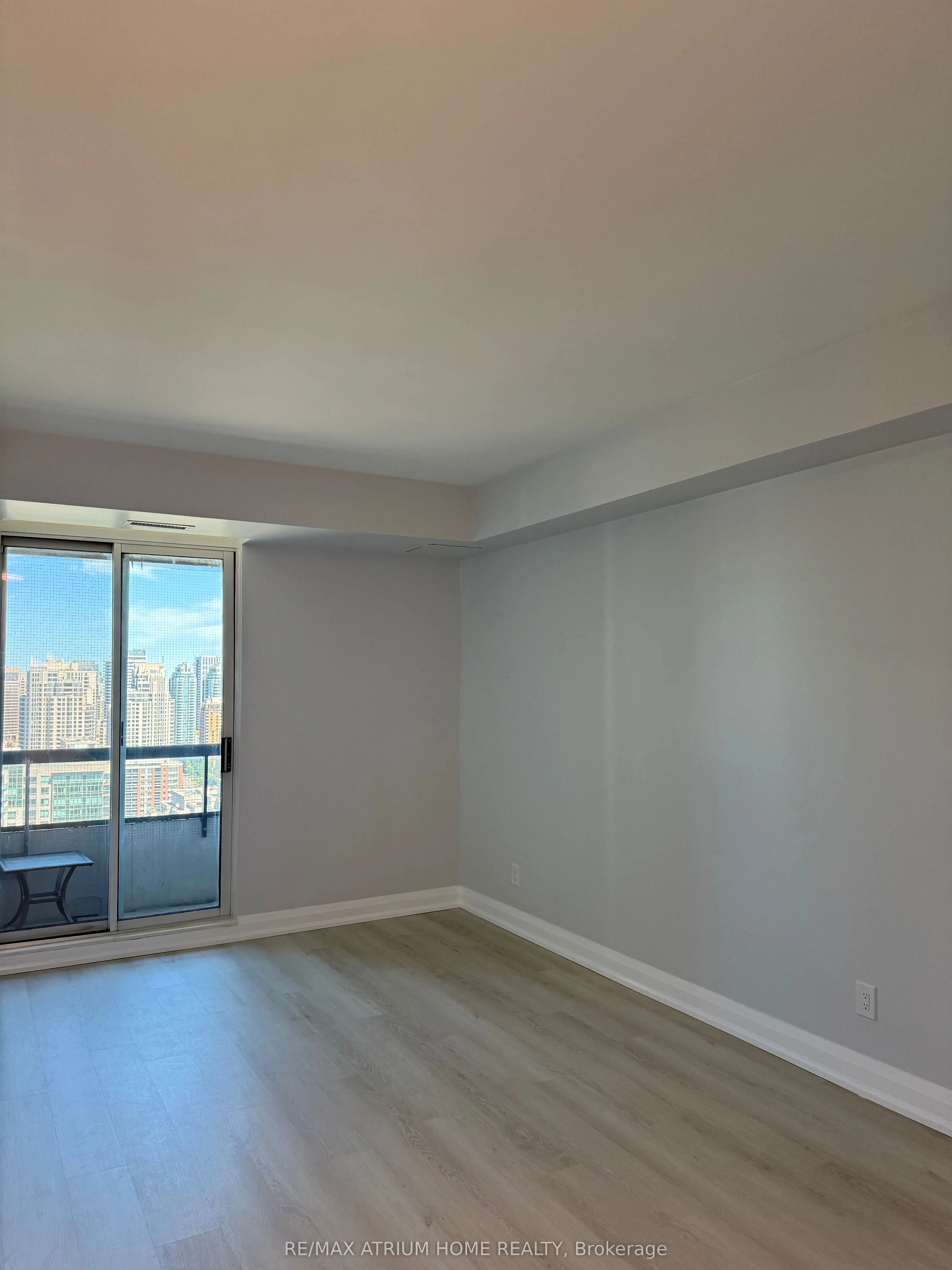 33 Empress Avenue, #3002