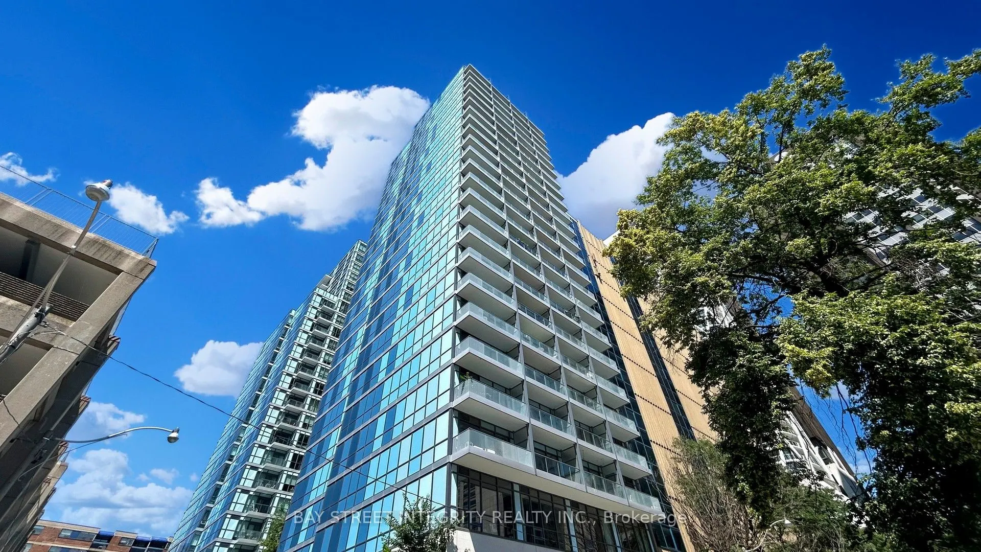 210 Simcoe Street, #2107