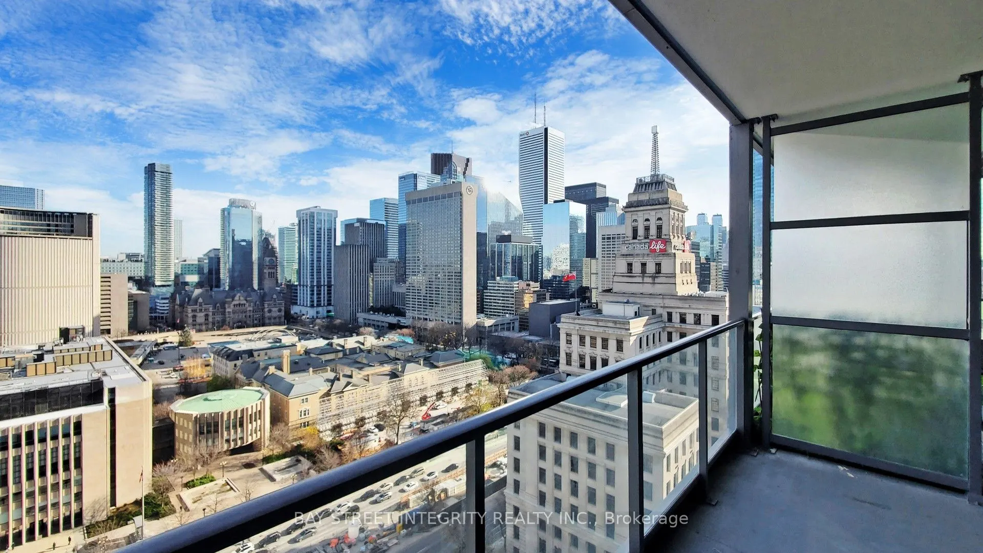 210 Simcoe Street, #2107