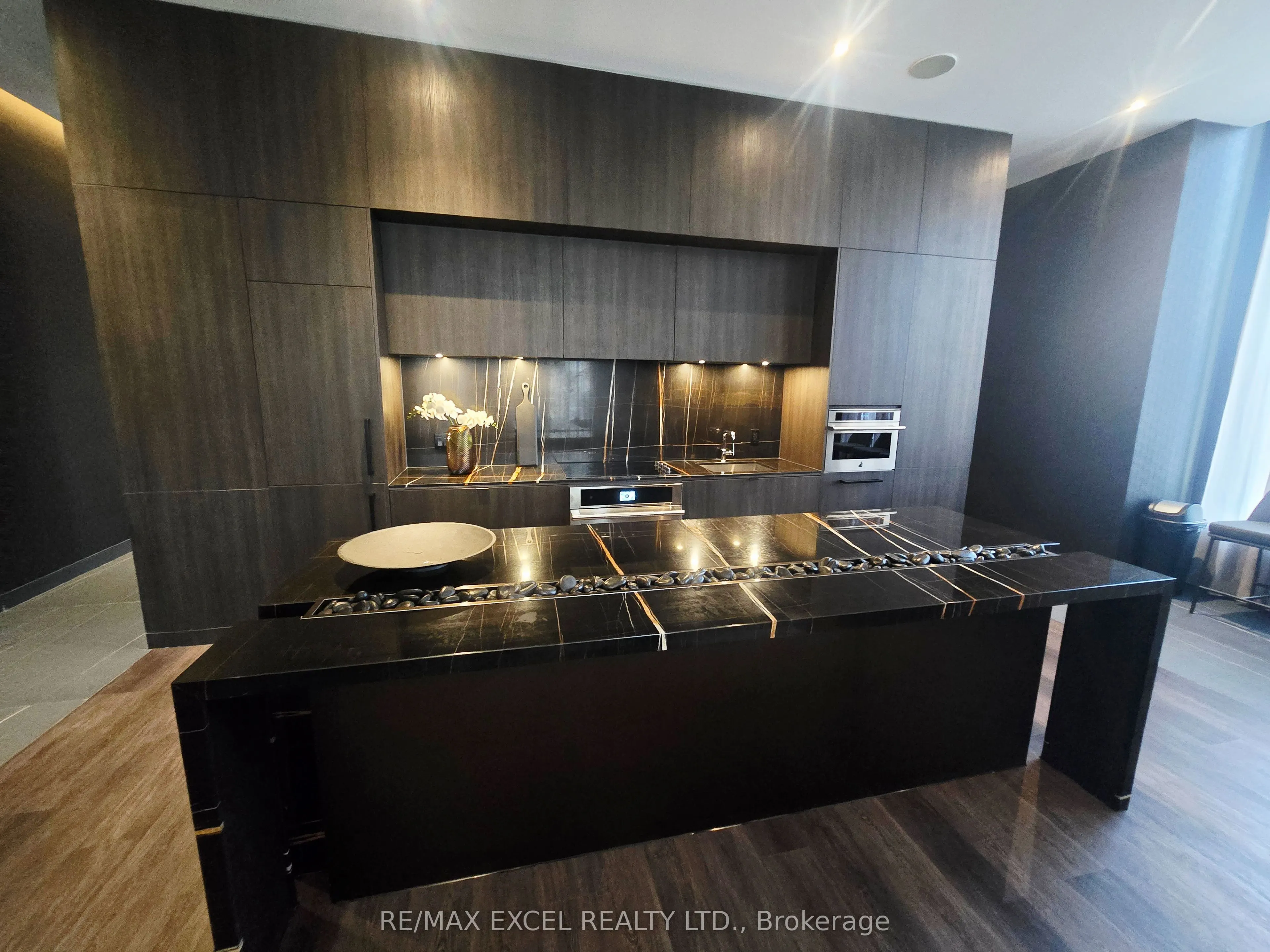 11 Yorkville Avenue, #6003