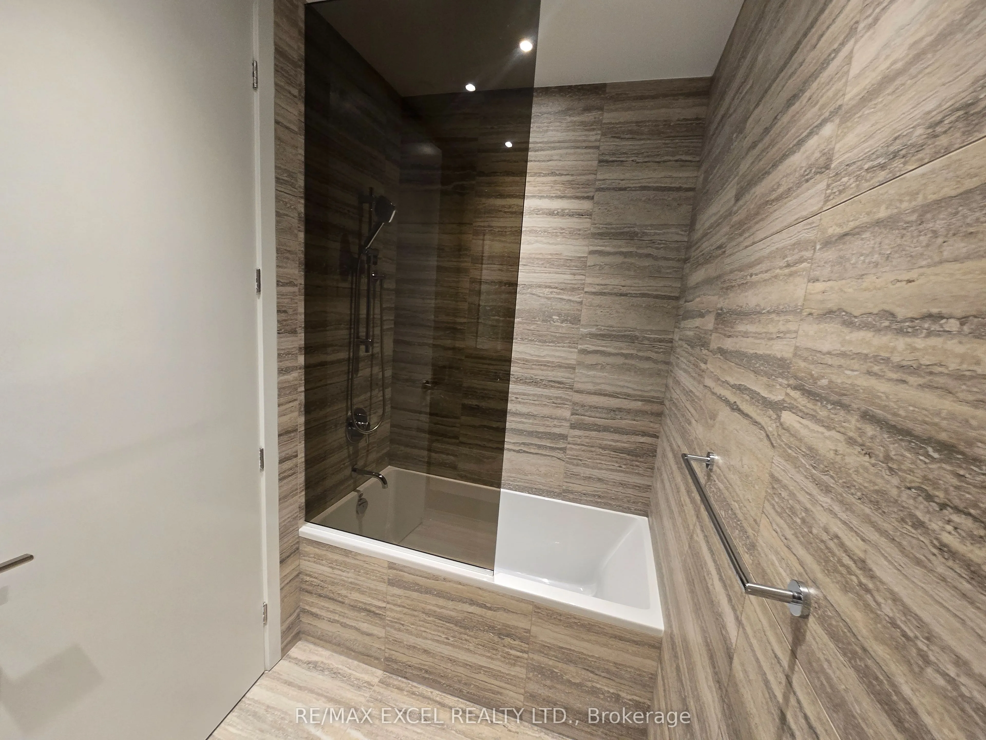 11 Yorkville Avenue, #6003