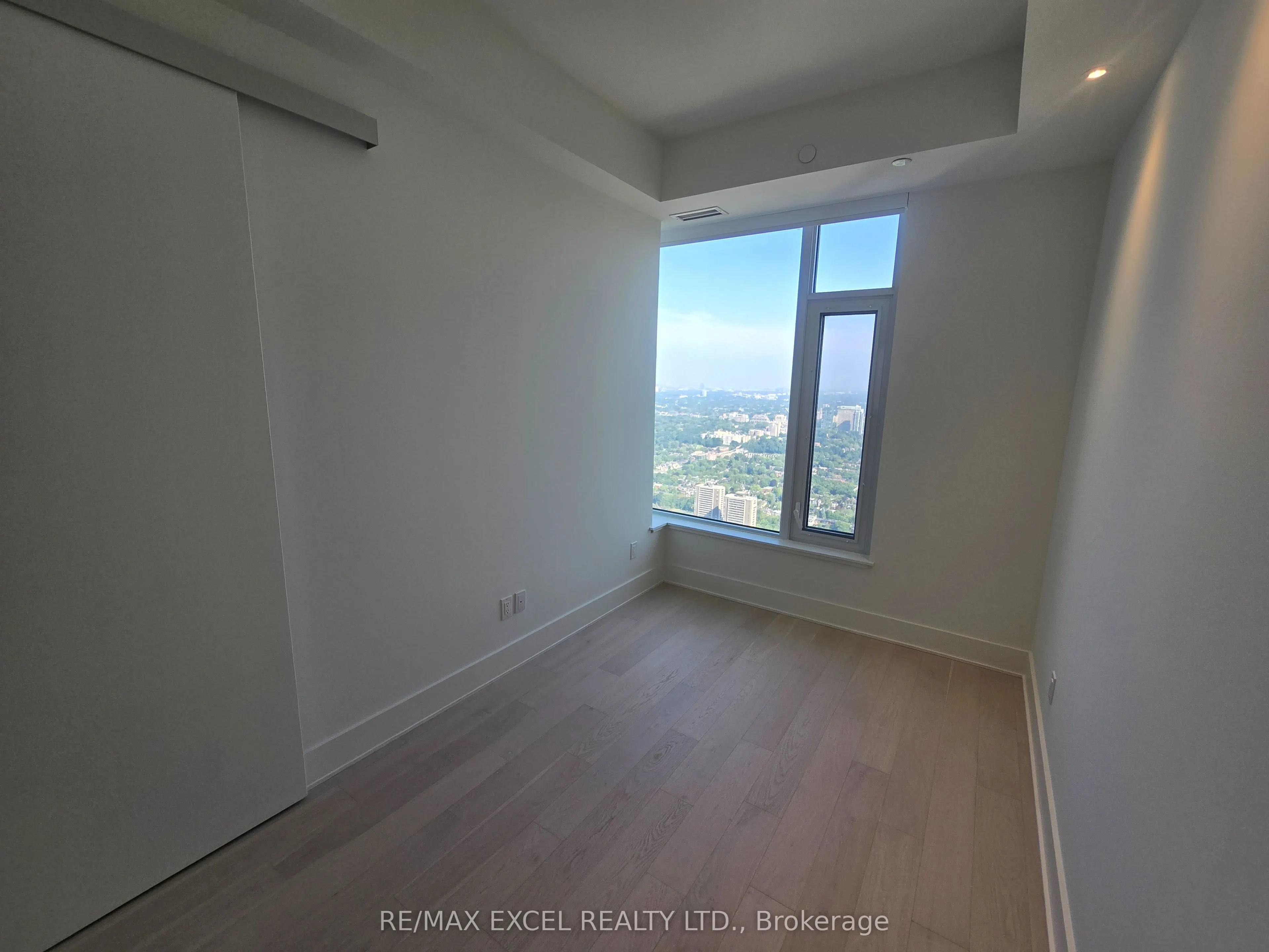 11 Yorkville Avenue, #6003