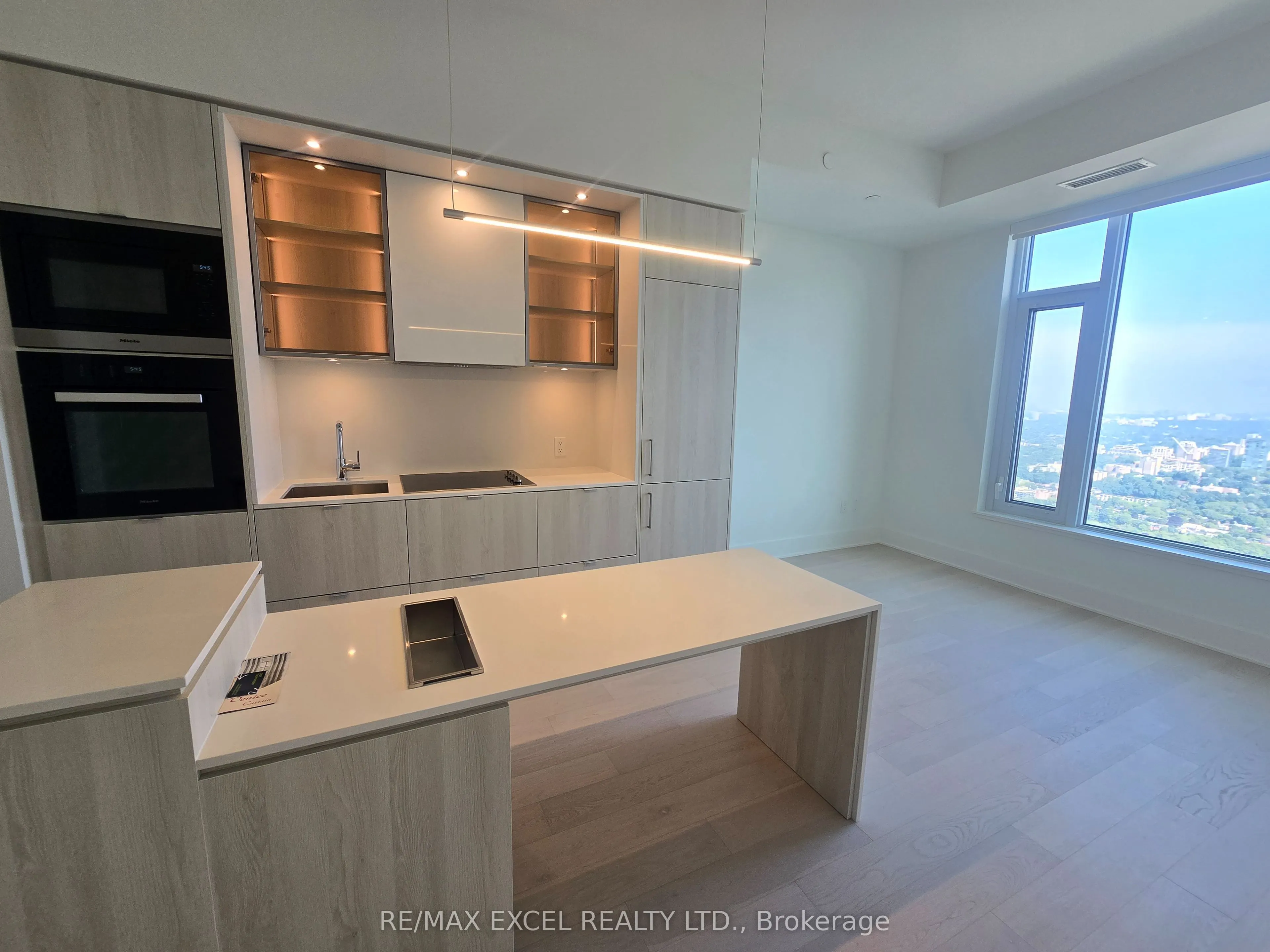 11 Yorkville Avenue, #6003