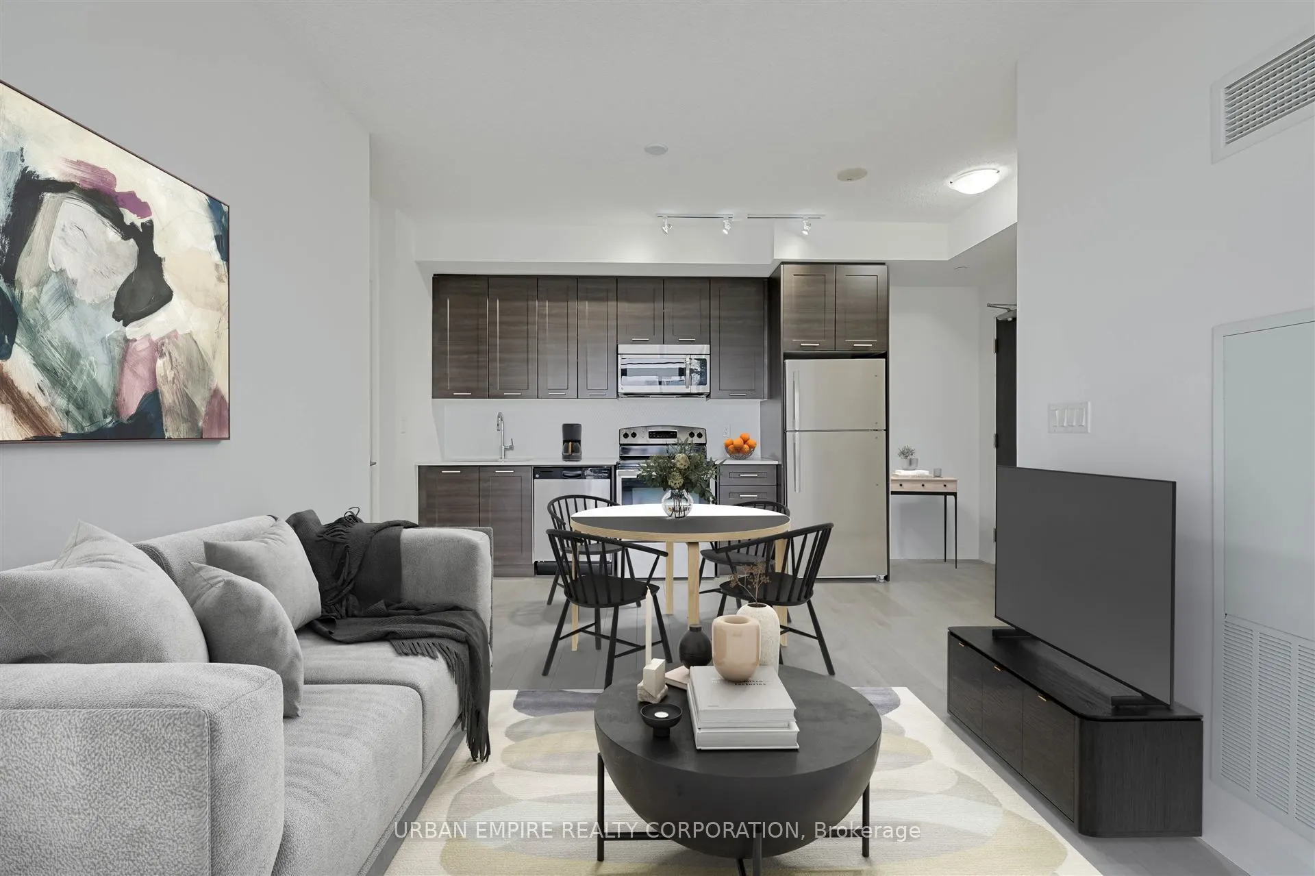 50 Bruyeres Mews, #913