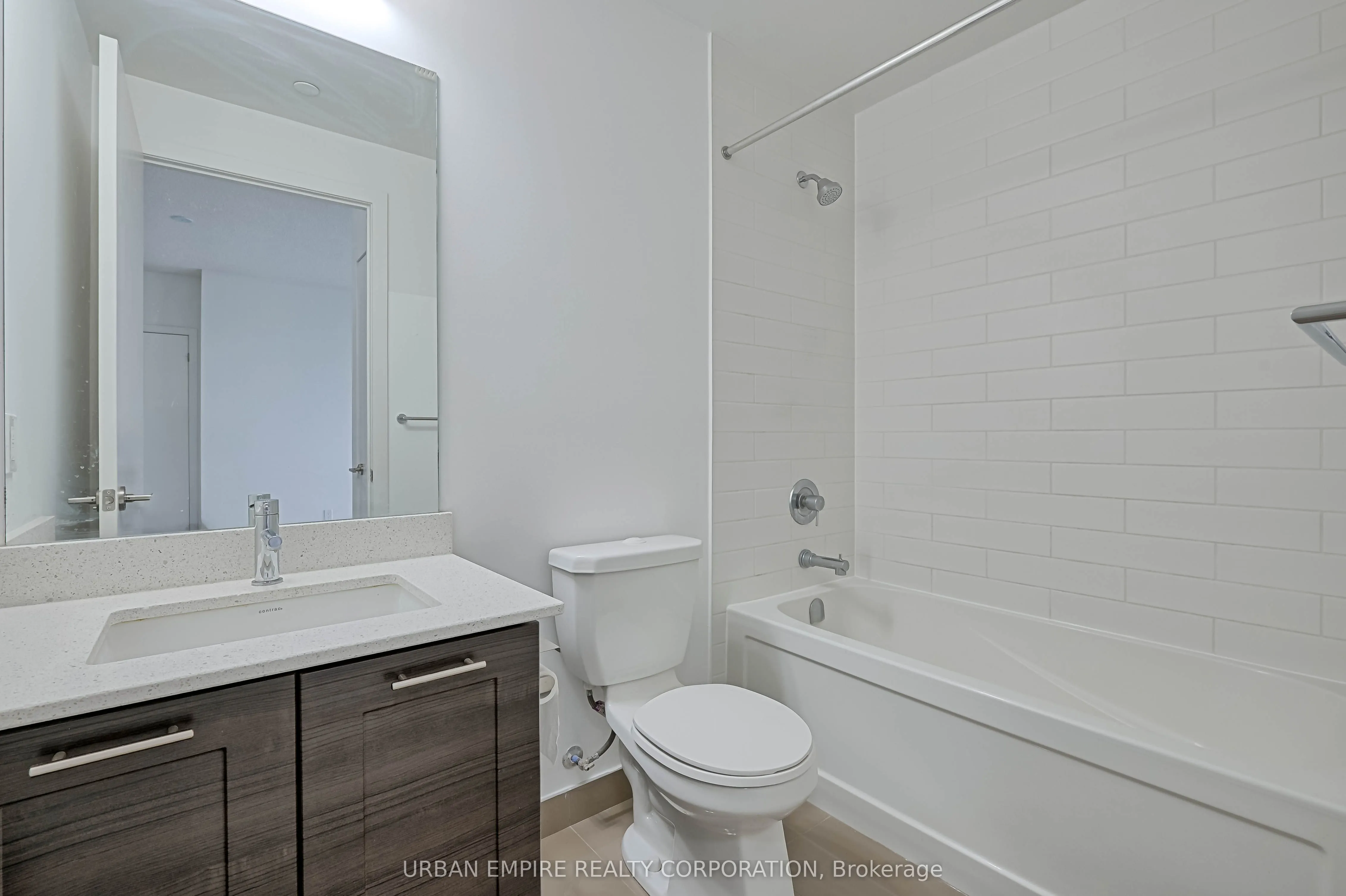 50 Bruyeres Mews, #913