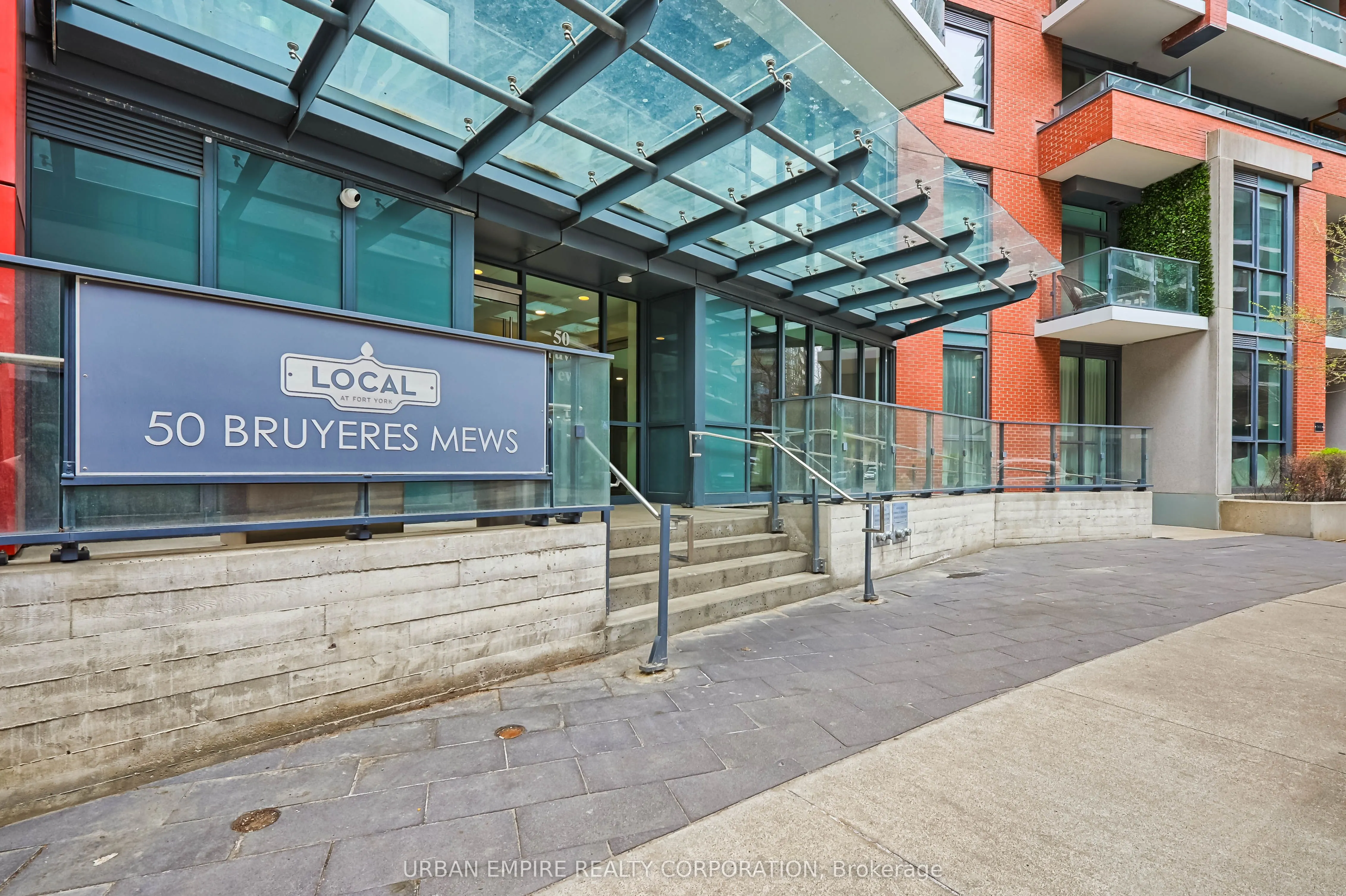 50 Bruyeres Mews, #913