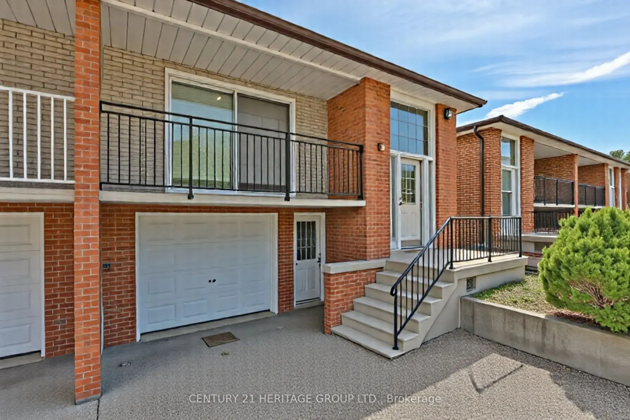 107 Hazelnut Crescent