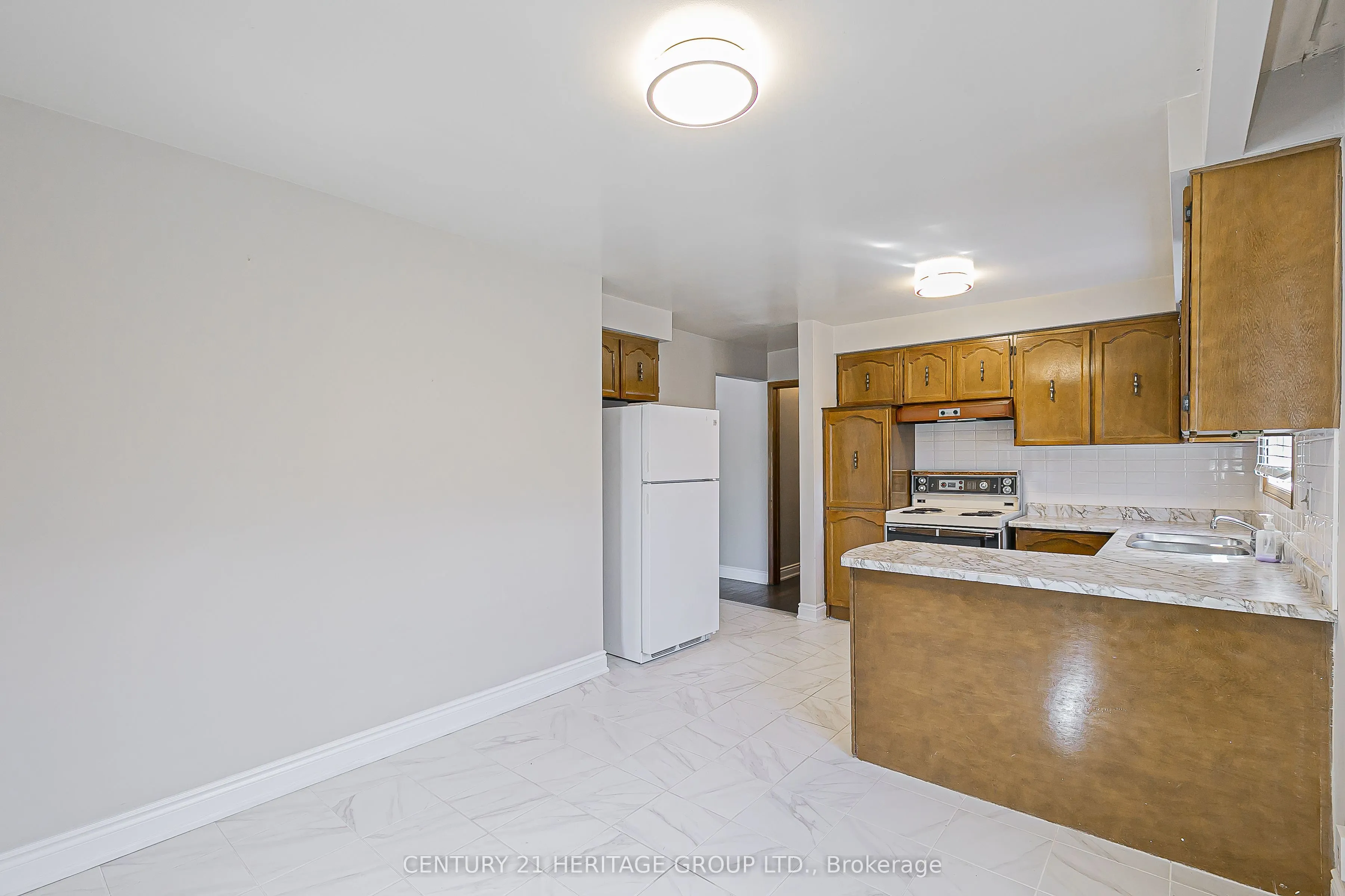 107 Hazelnut Crescent