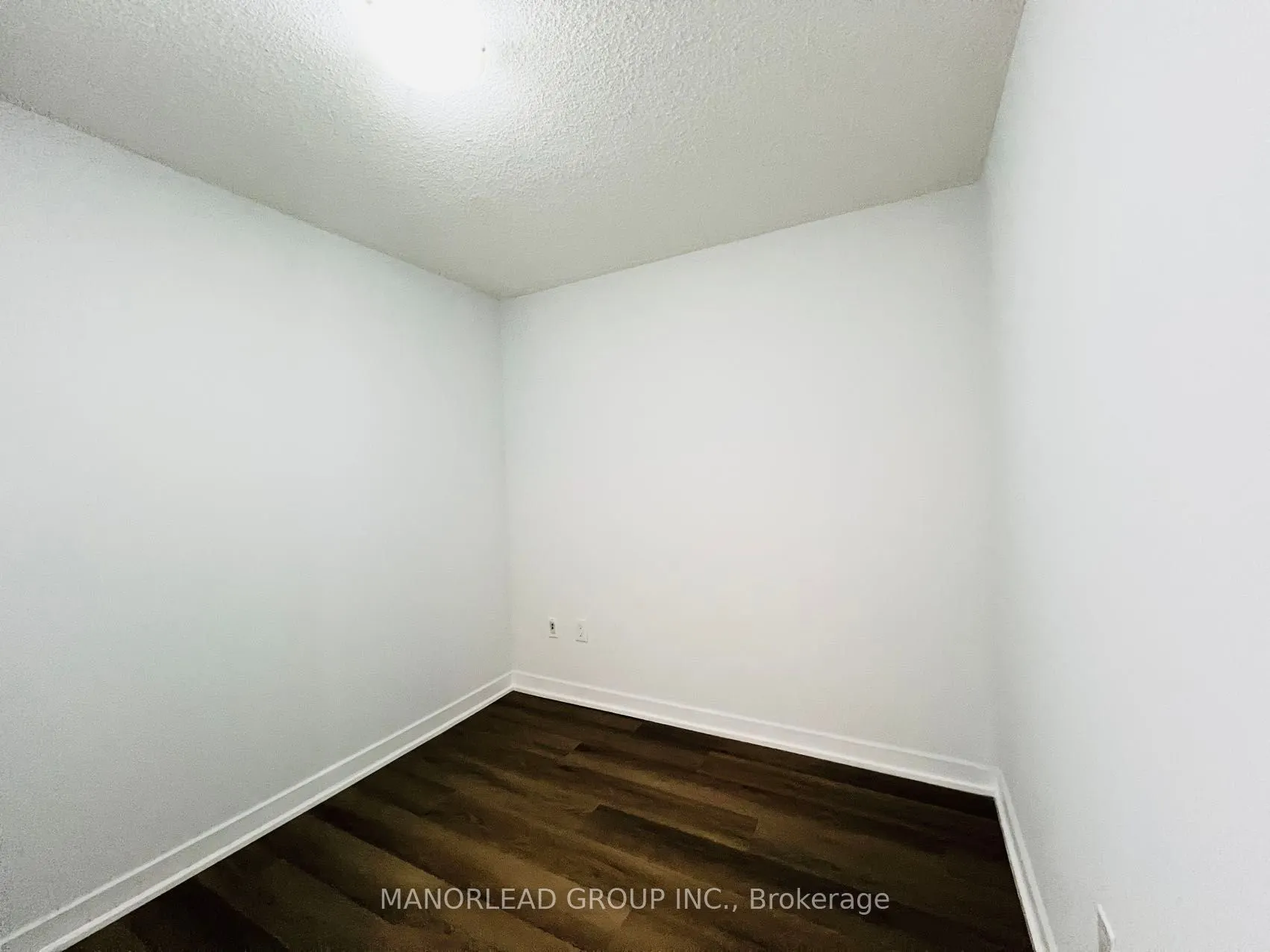 151 Dan Leckie Way, #958