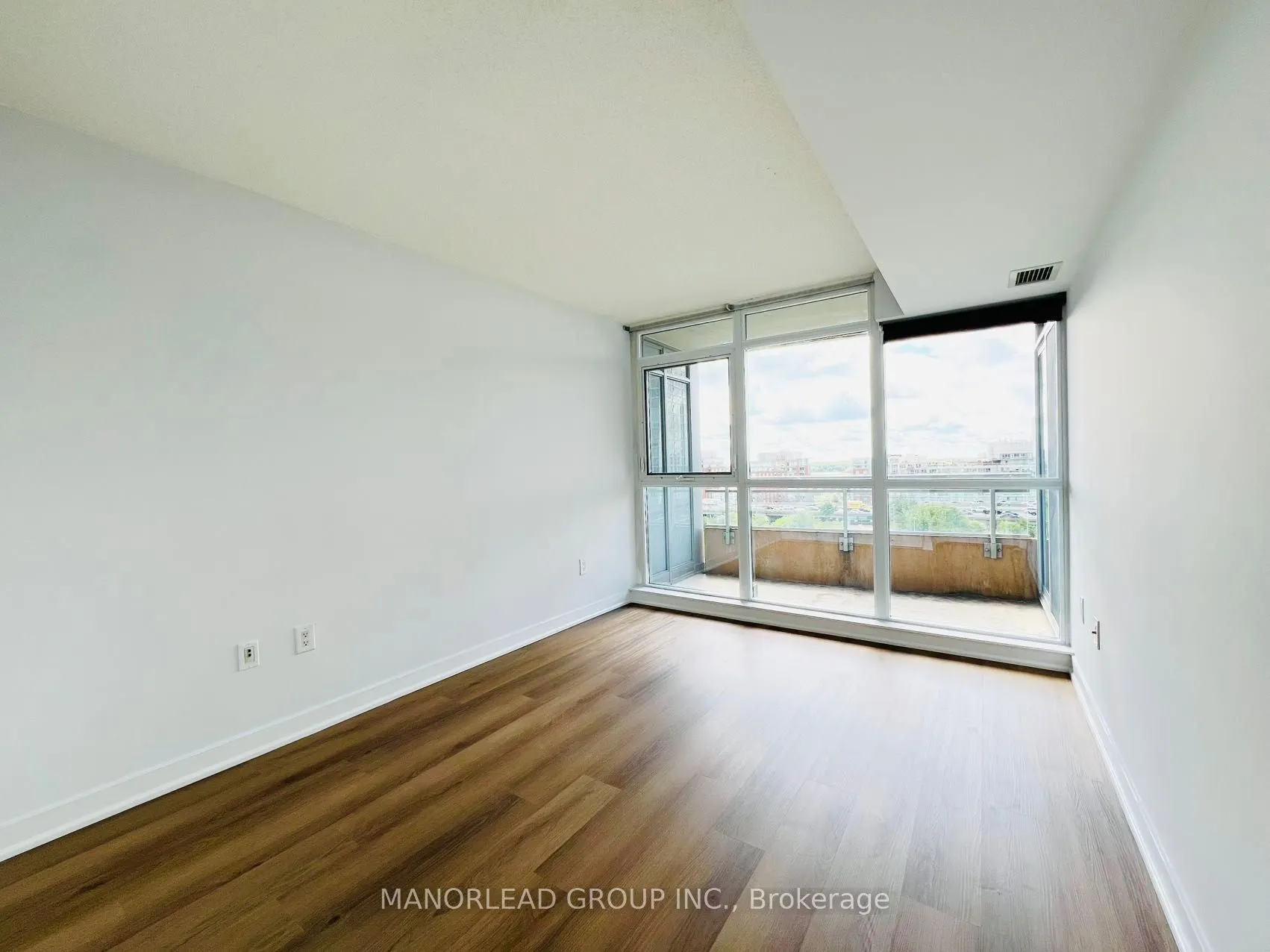 151 Dan Leckie Way, #958