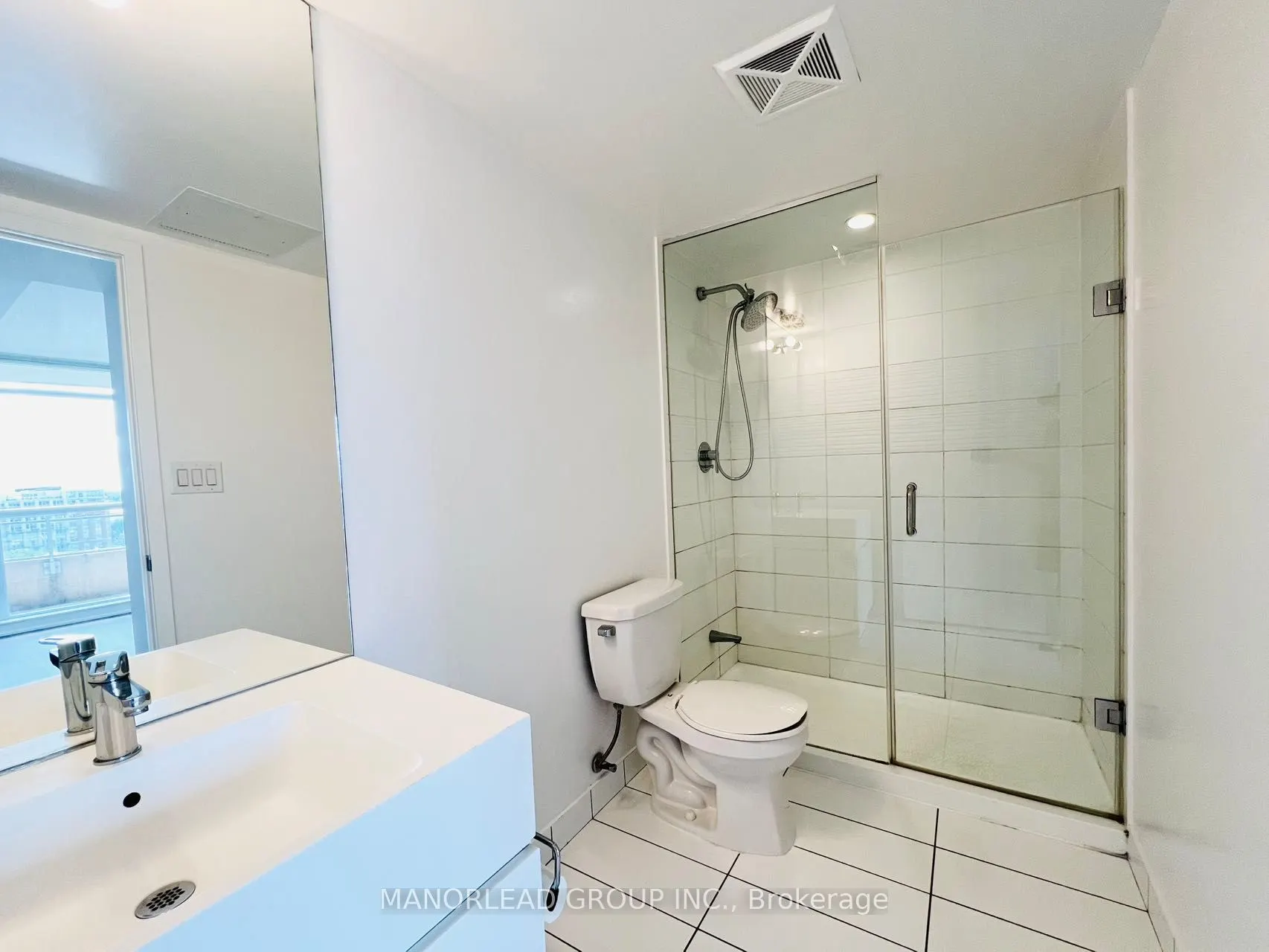 151 Dan Leckie Way, #958