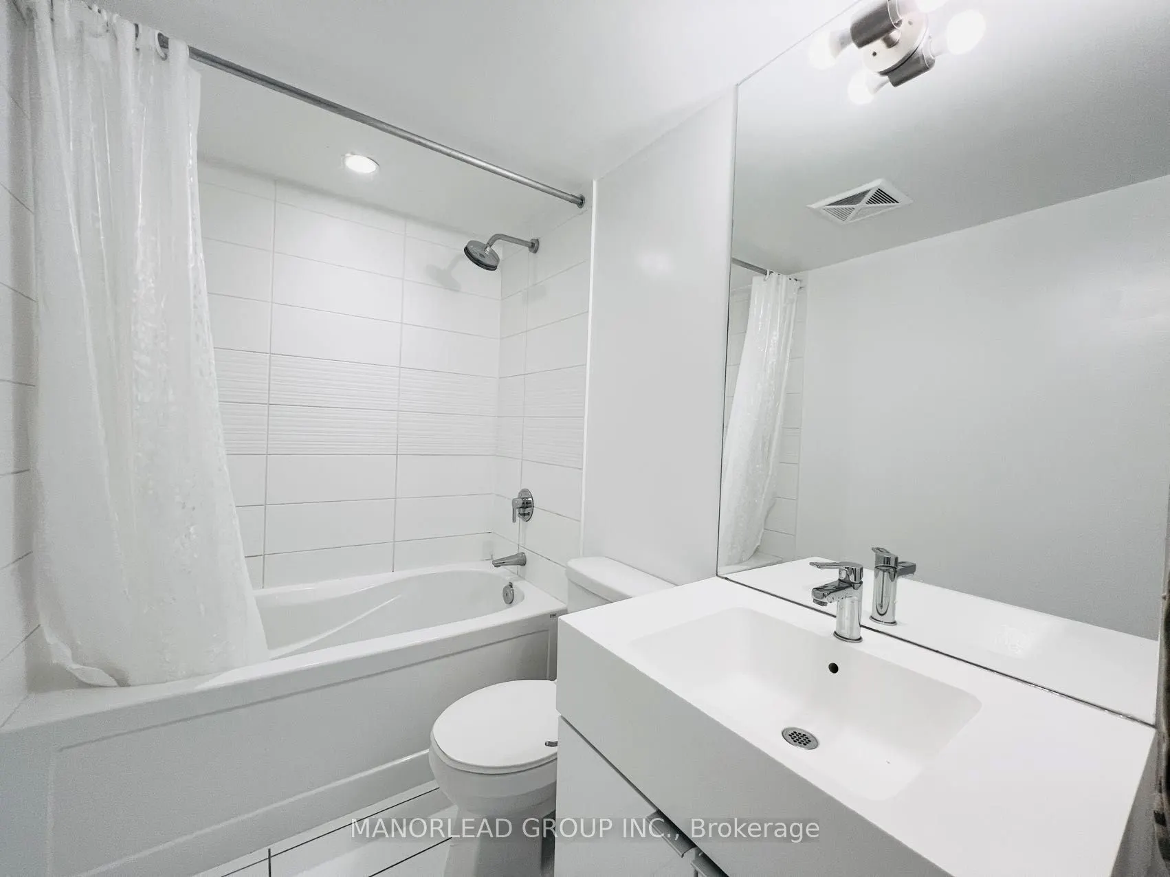151 Dan Leckie Way, #958