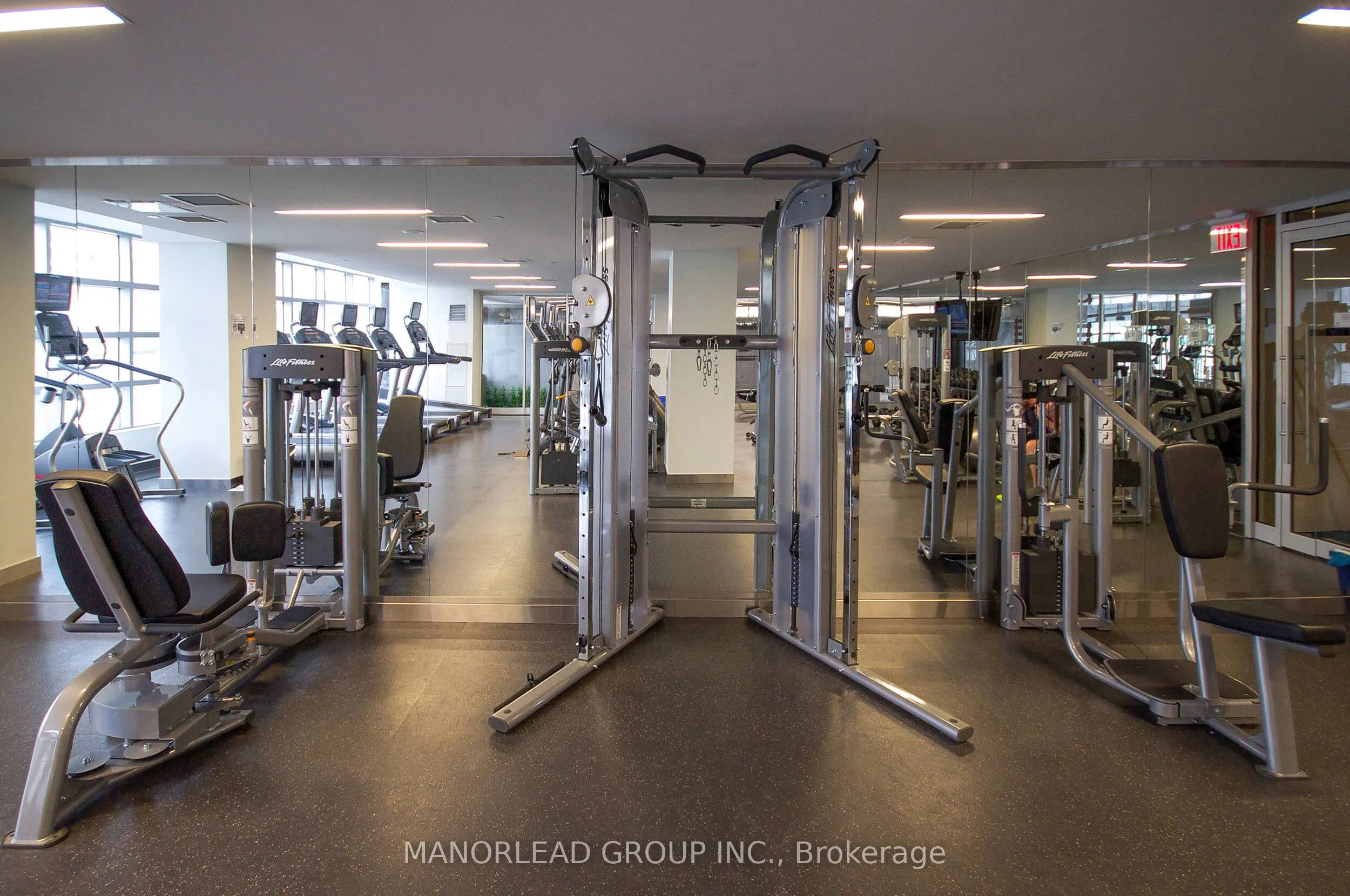 151 Dan Leckie Way, #958