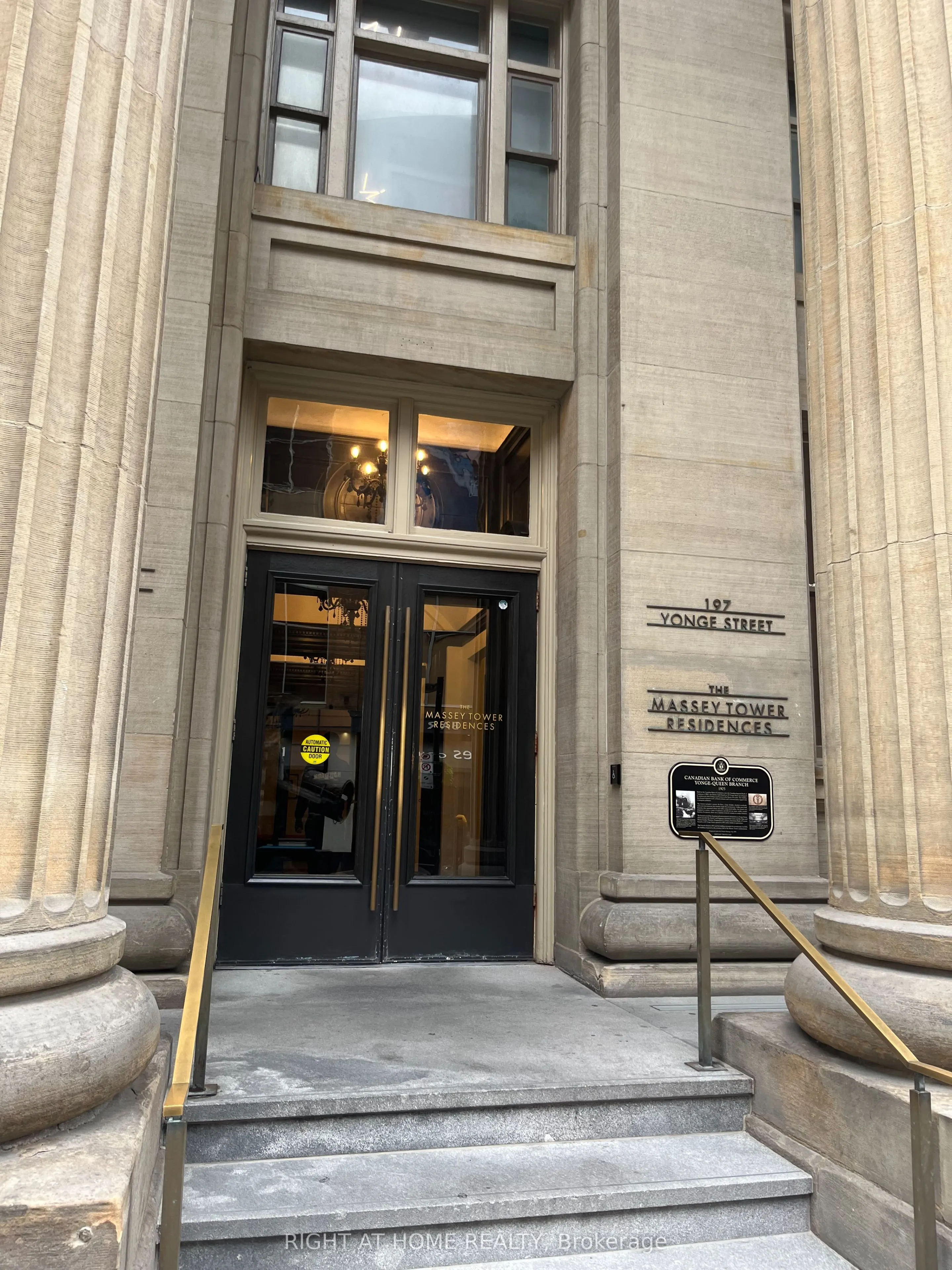 197 Yonge Street, #PH6014