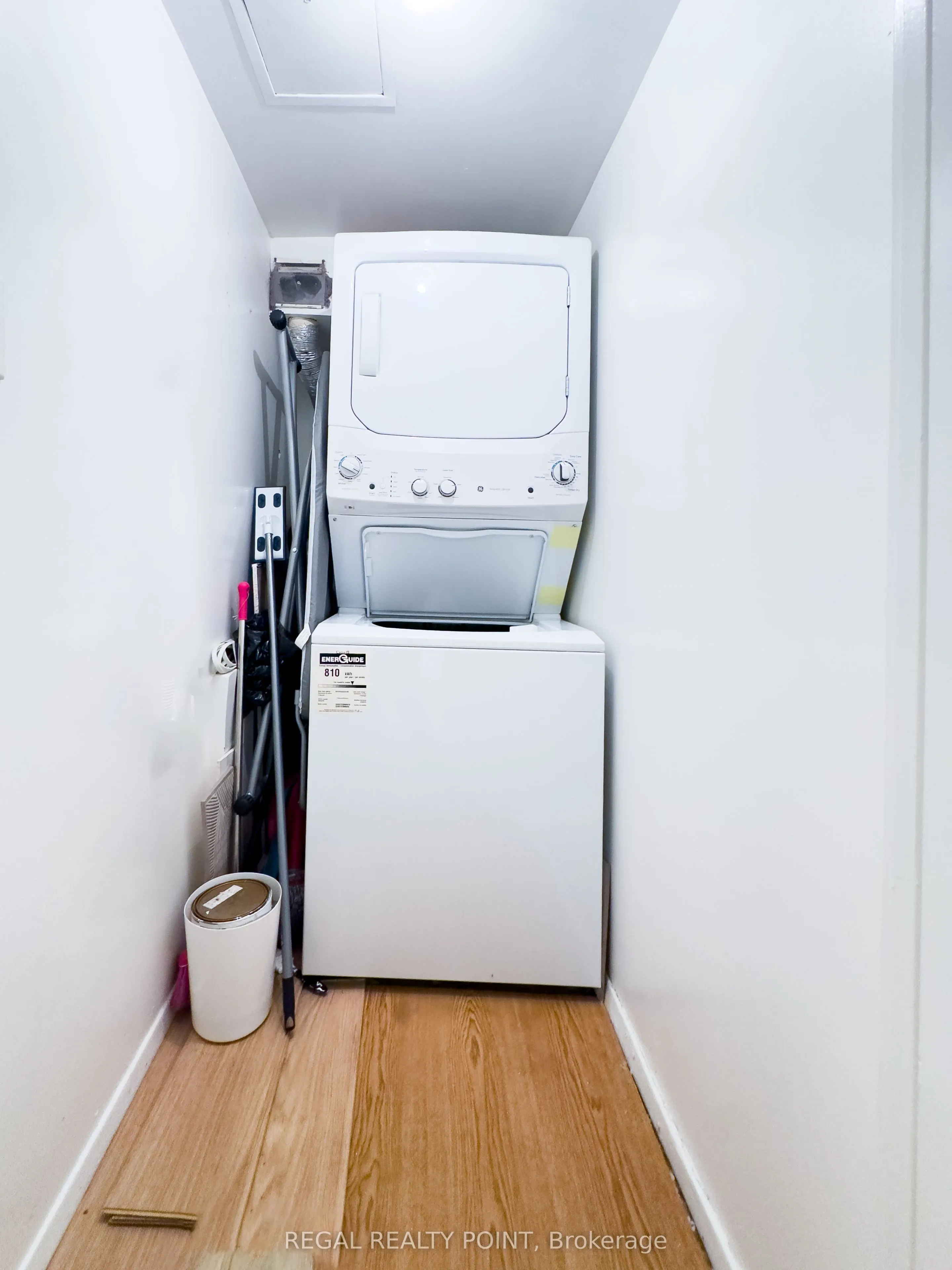 633 Bay Street, #1202