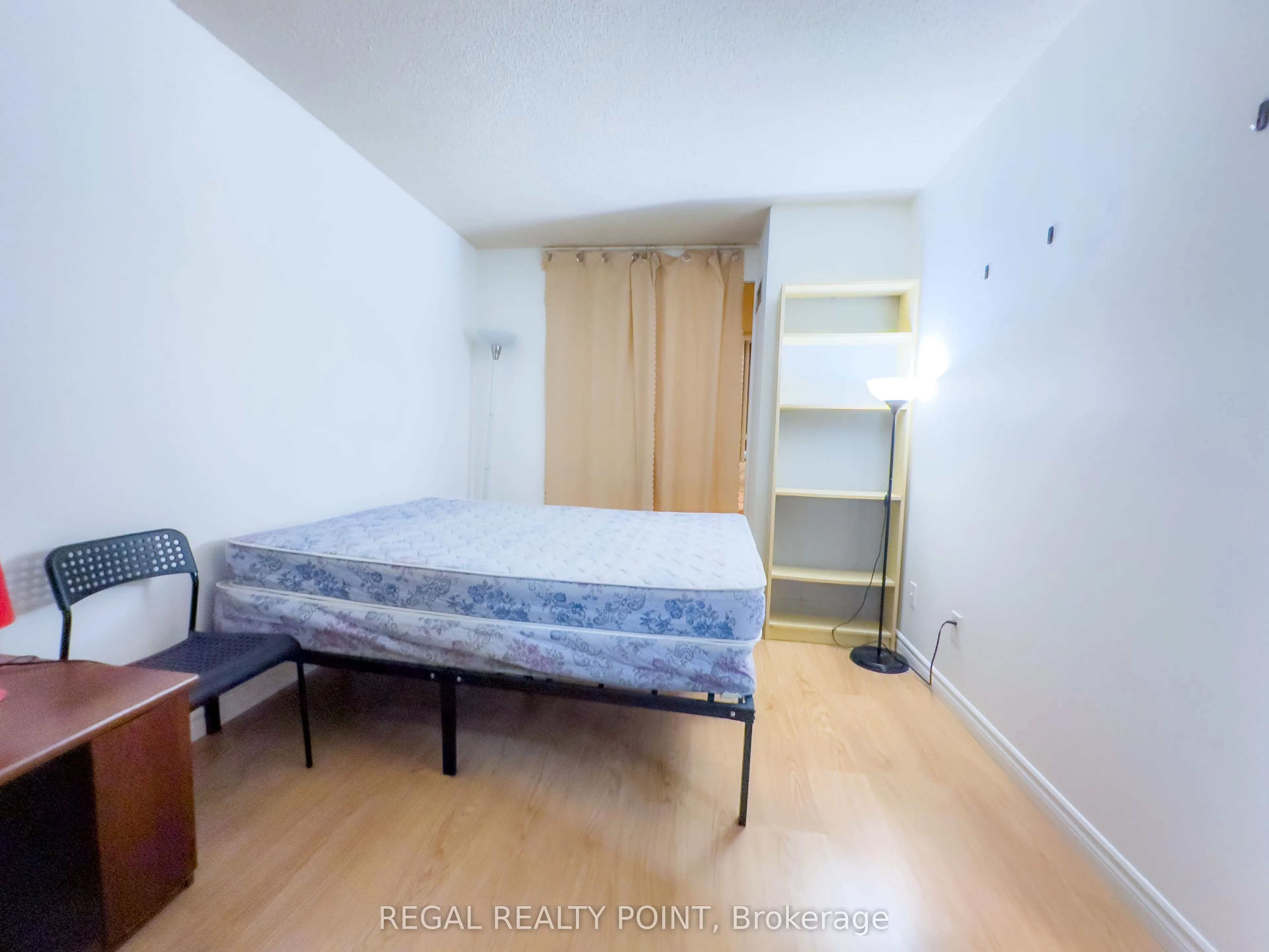 633 Bay Street, #1202