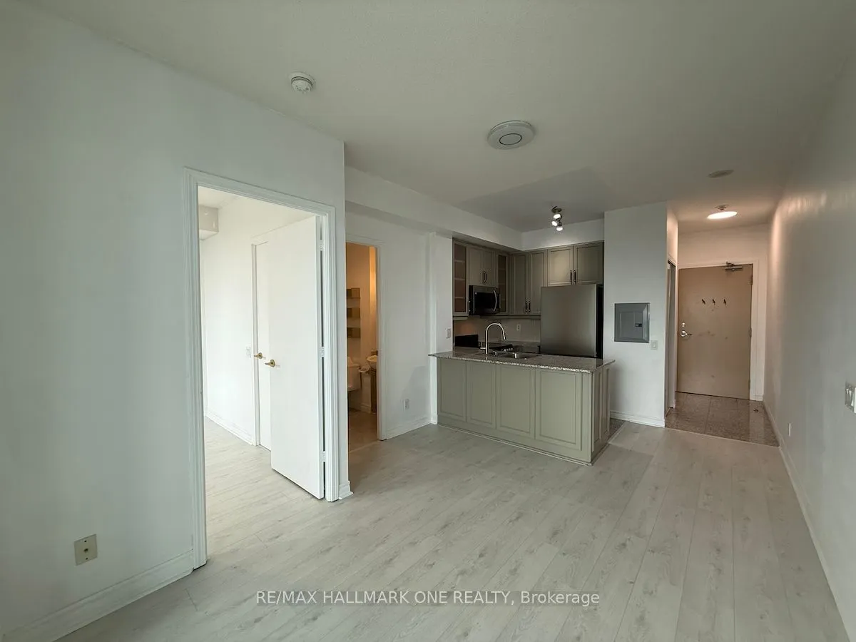 60 Byng Avenue, #1209