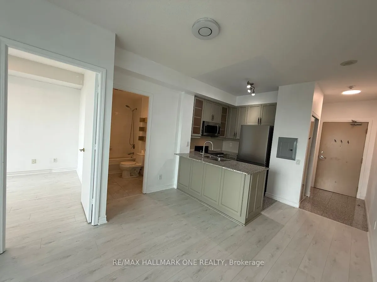 60 Byng Avenue, #1209