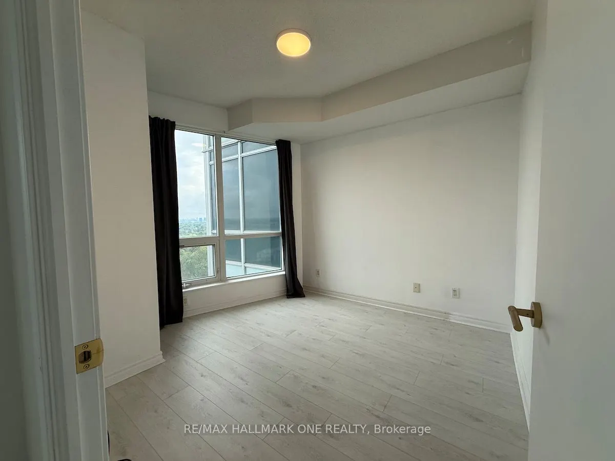 60 Byng Avenue, #1209