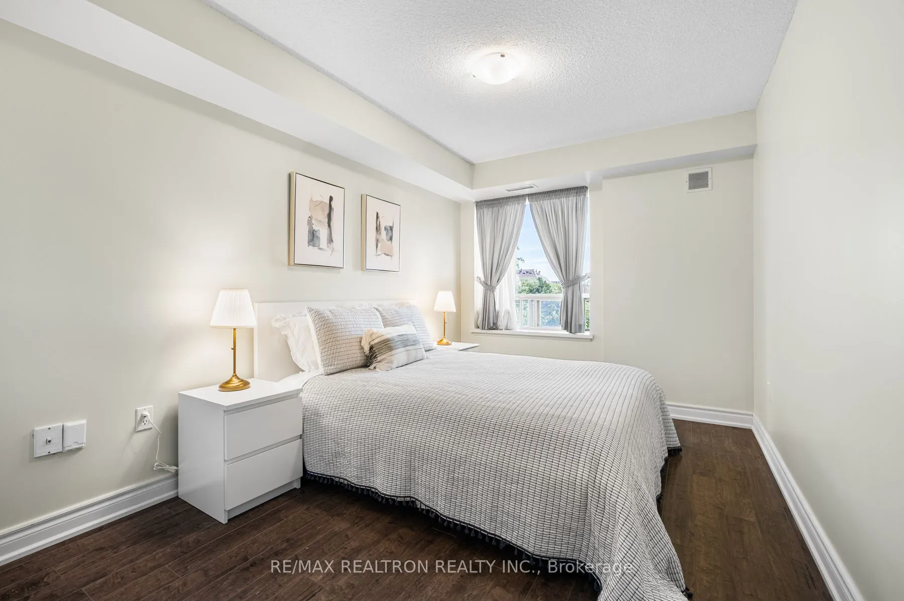 88 Grandview Way, #609