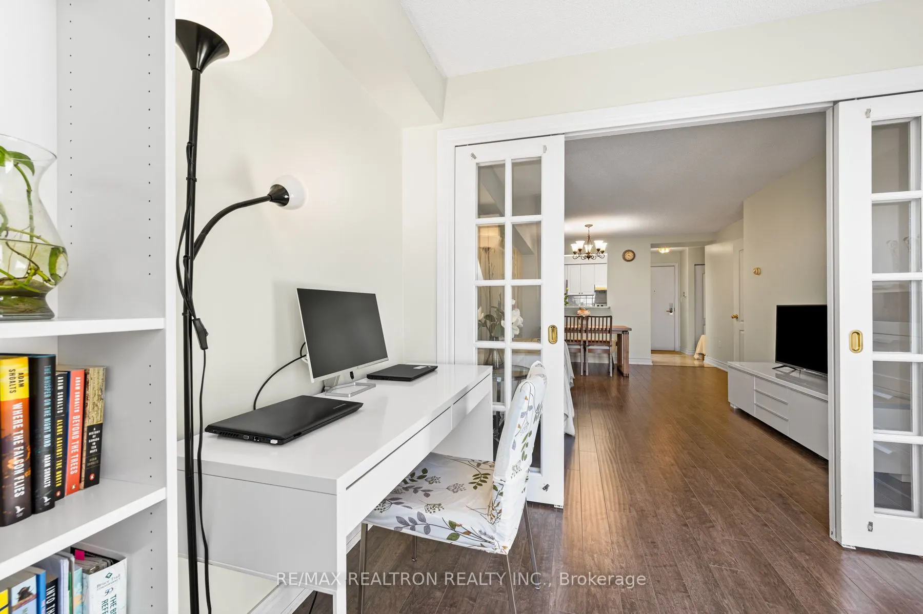 88 Grandview Way, #609