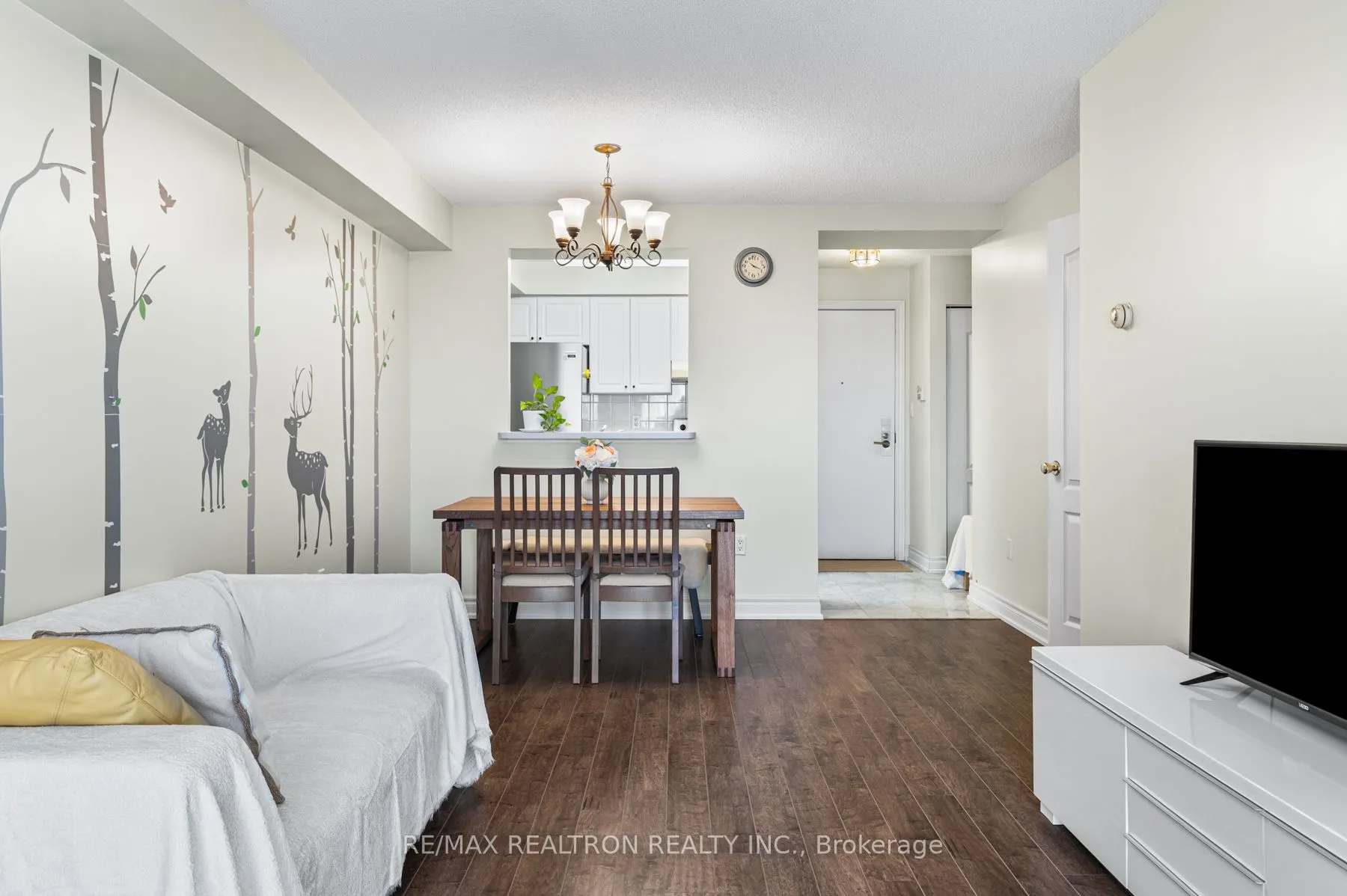 88 Grandview Way, #609