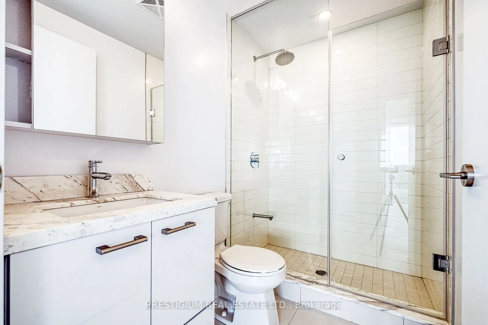 2221 Yonge Street, #4809