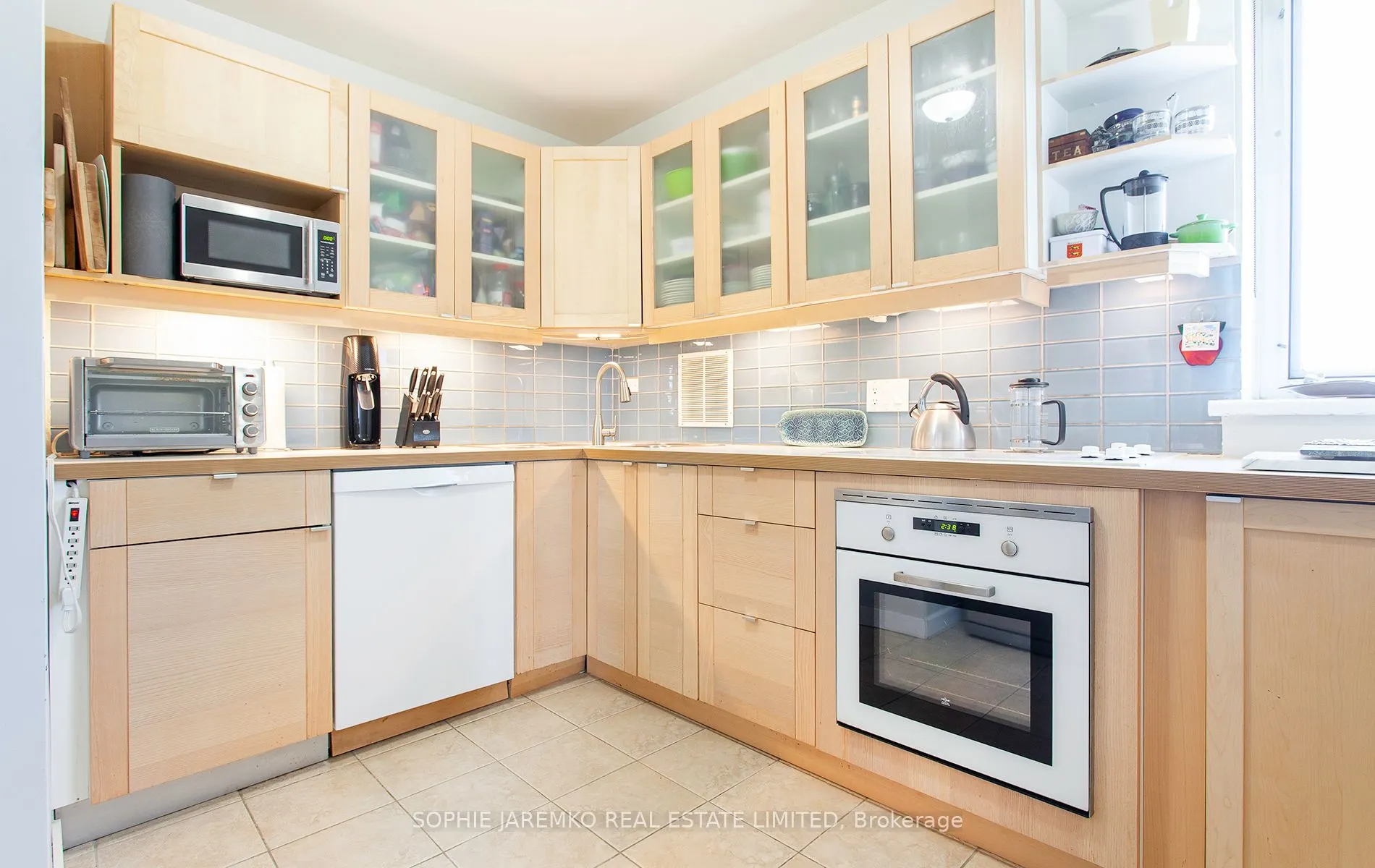 580 Christie Street, #1203
