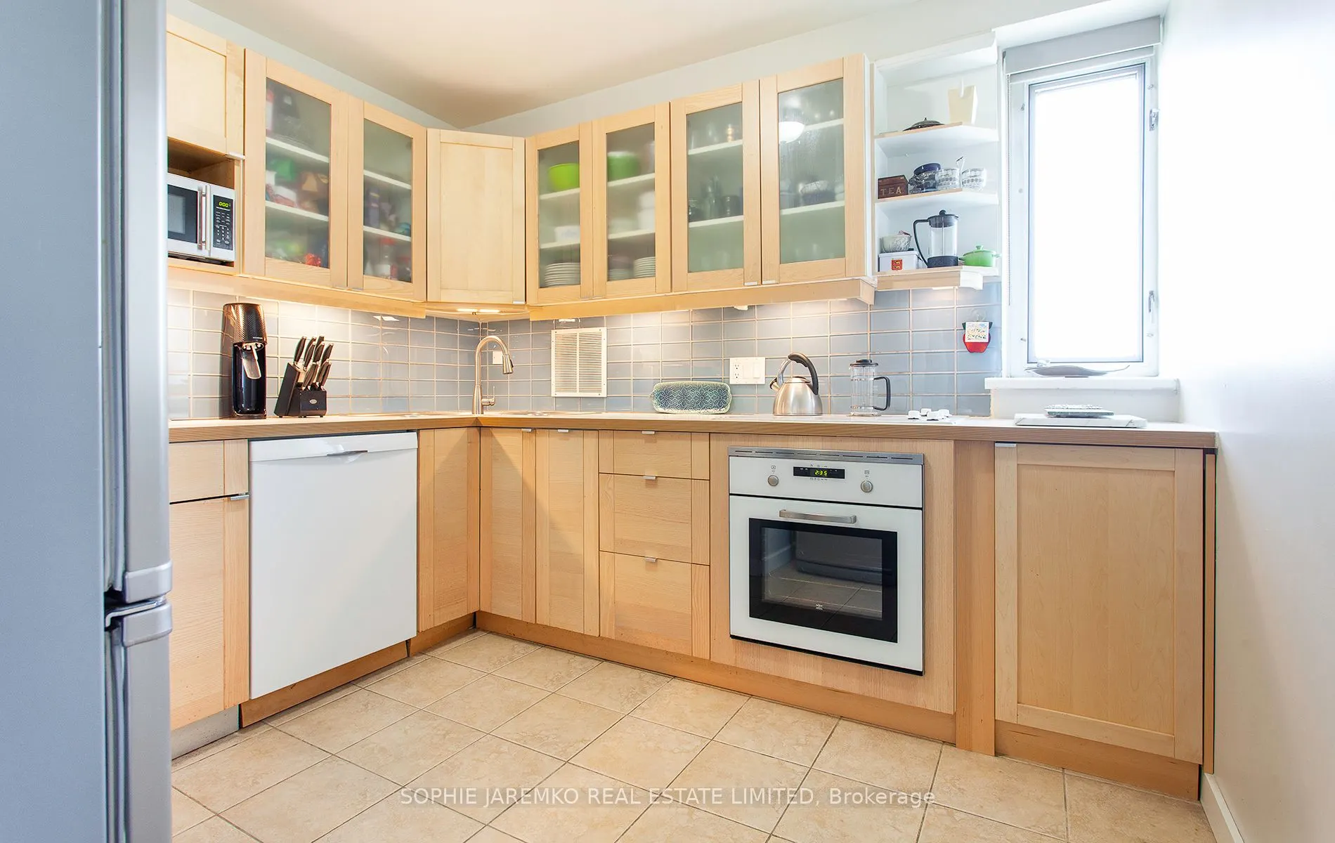 580 Christie Street, #1203