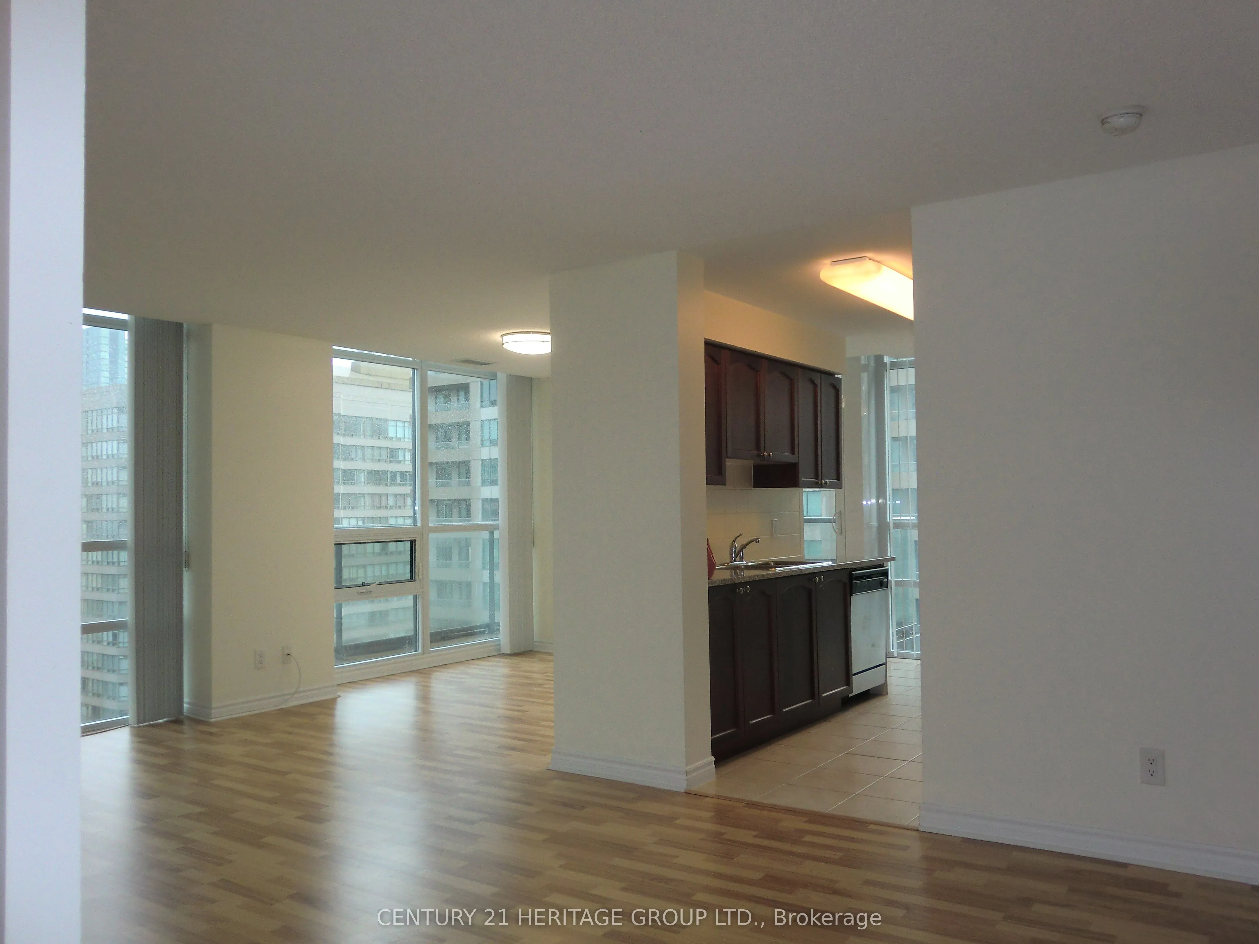 35 Hollywood Avenue, #2309