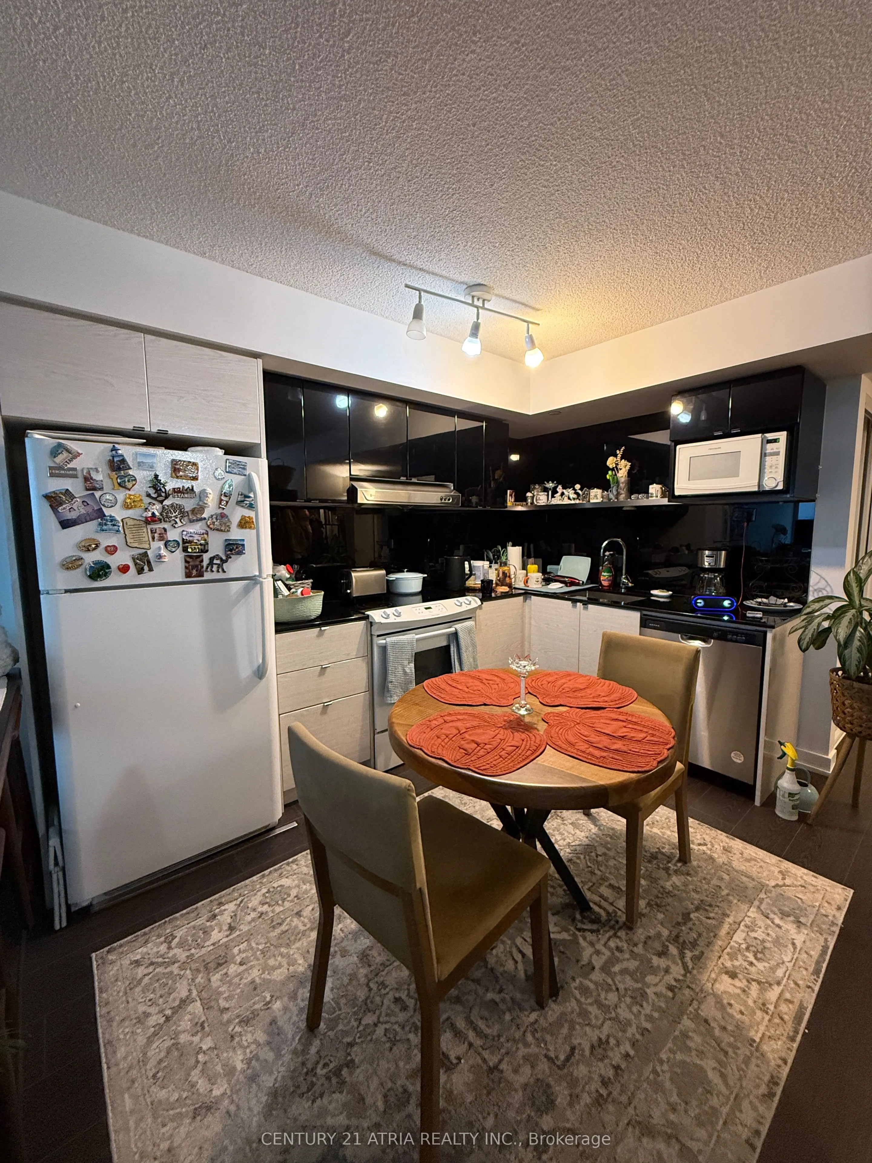 72 Esther Shiner Boulevard, #1808