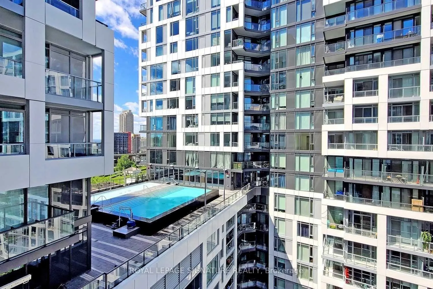 576 Front Street, #1011E