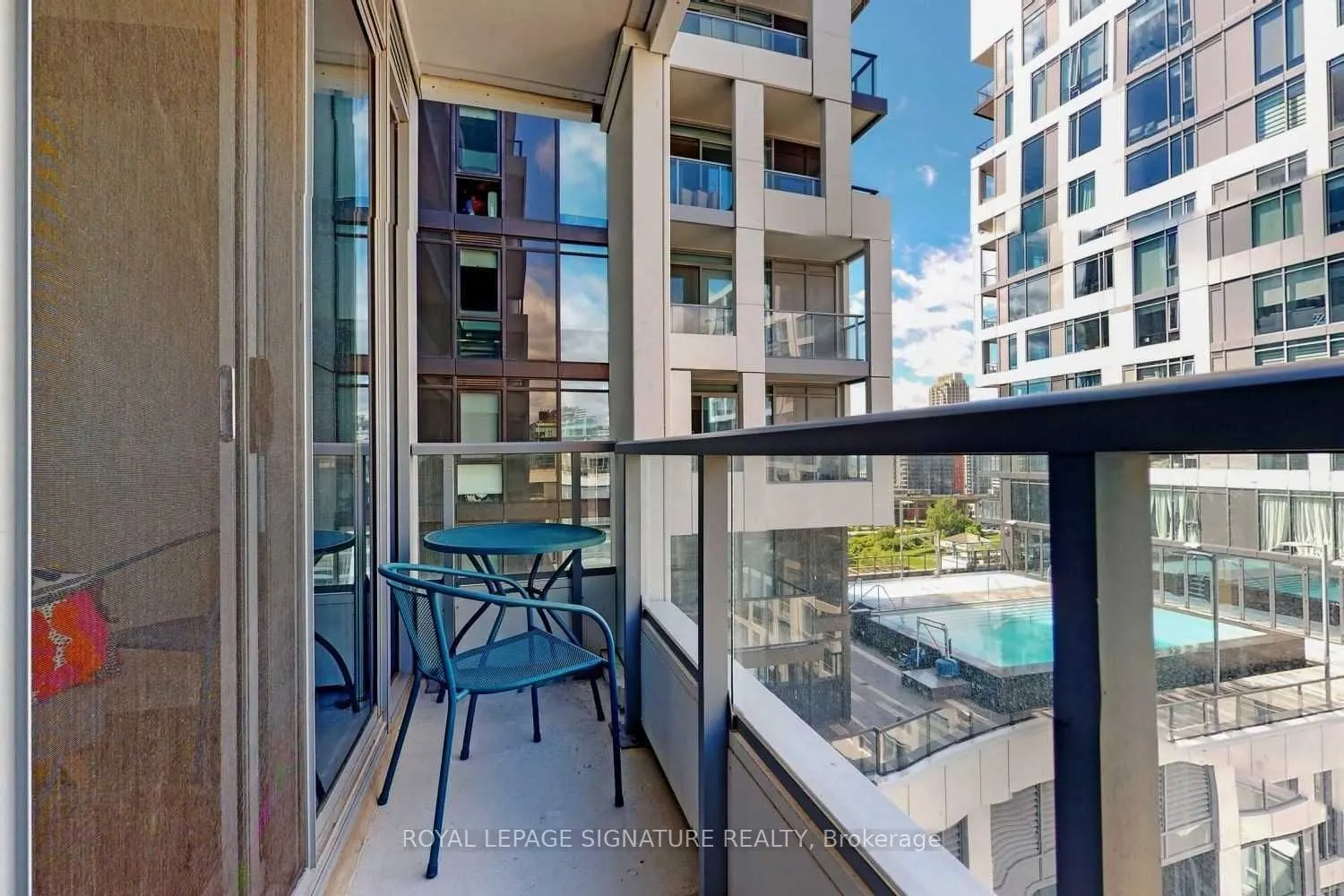 576 Front Street, #1011E