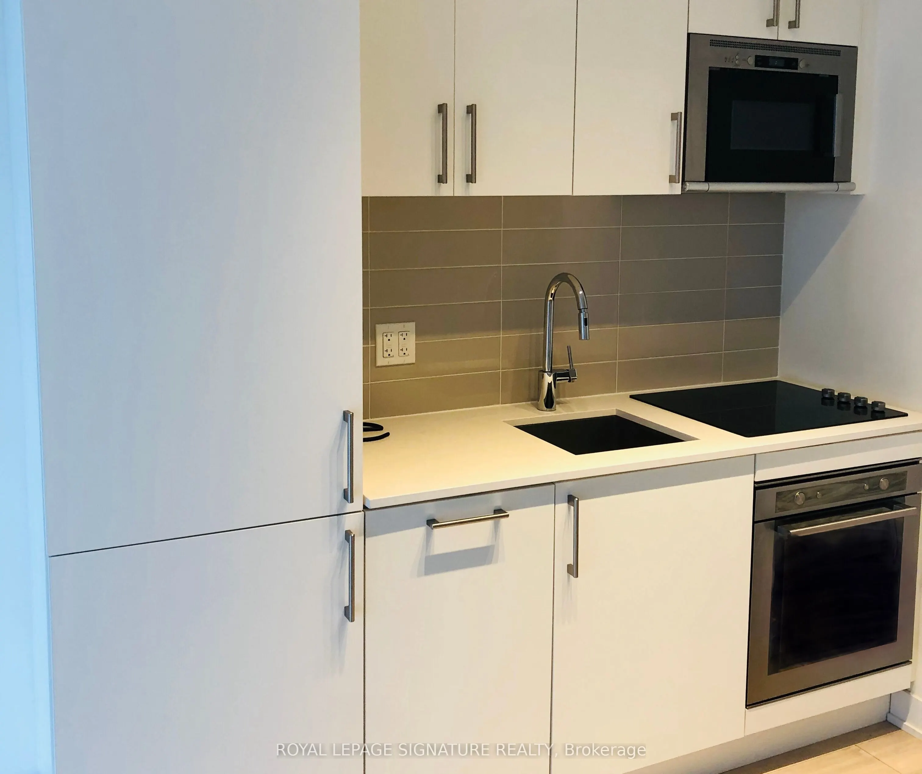 576 Front Street, #1011E