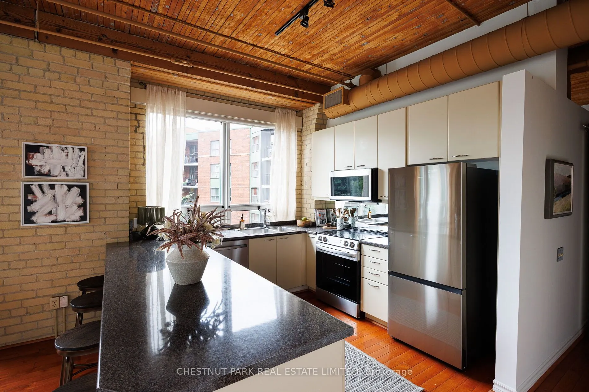 781 King Street W, #304