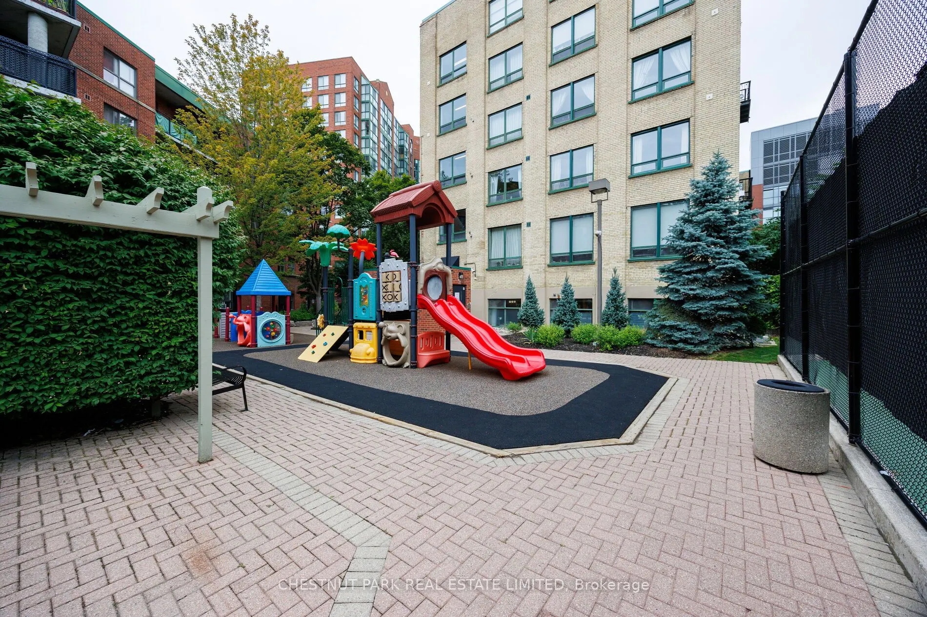 781 King Street W, #304