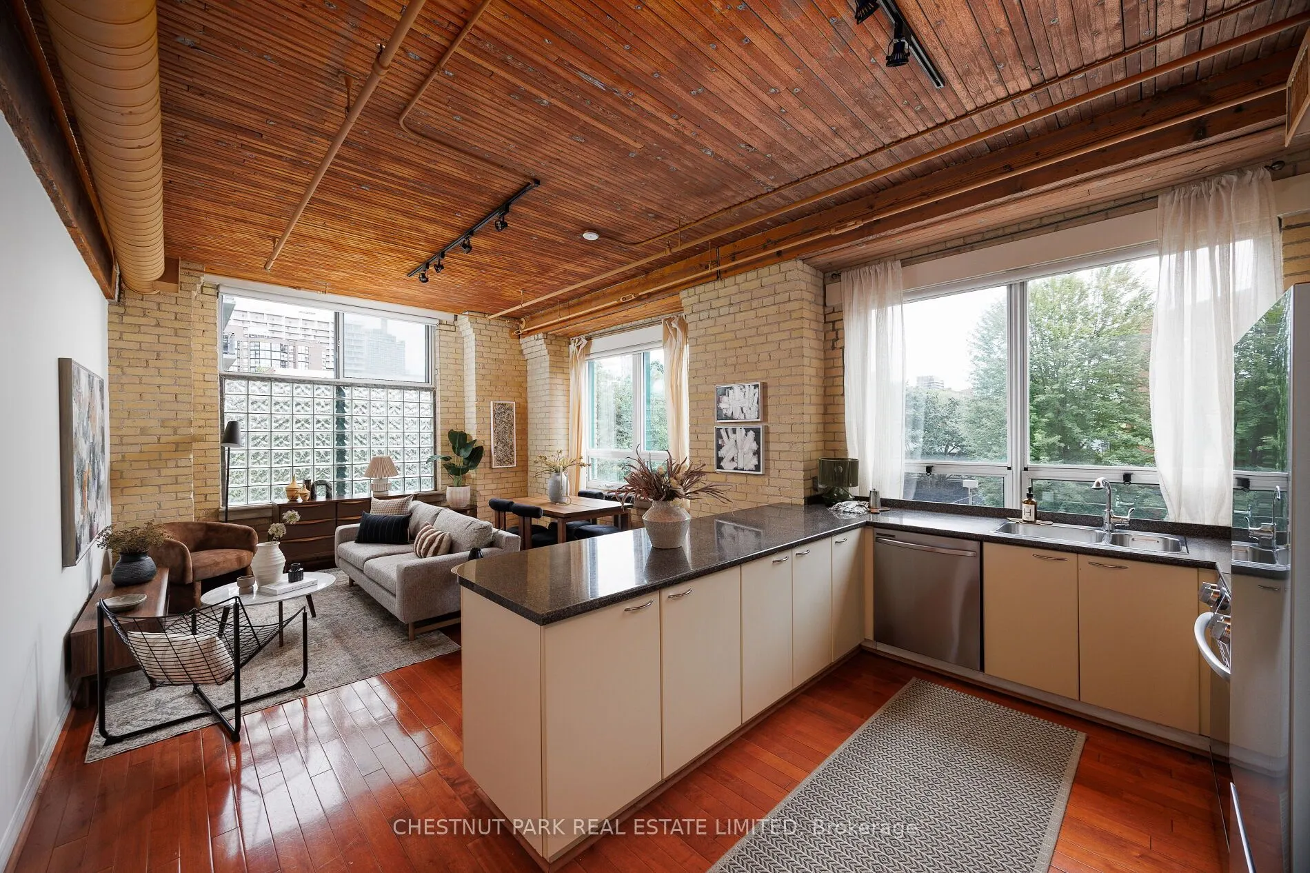 781 King Street W, #304
