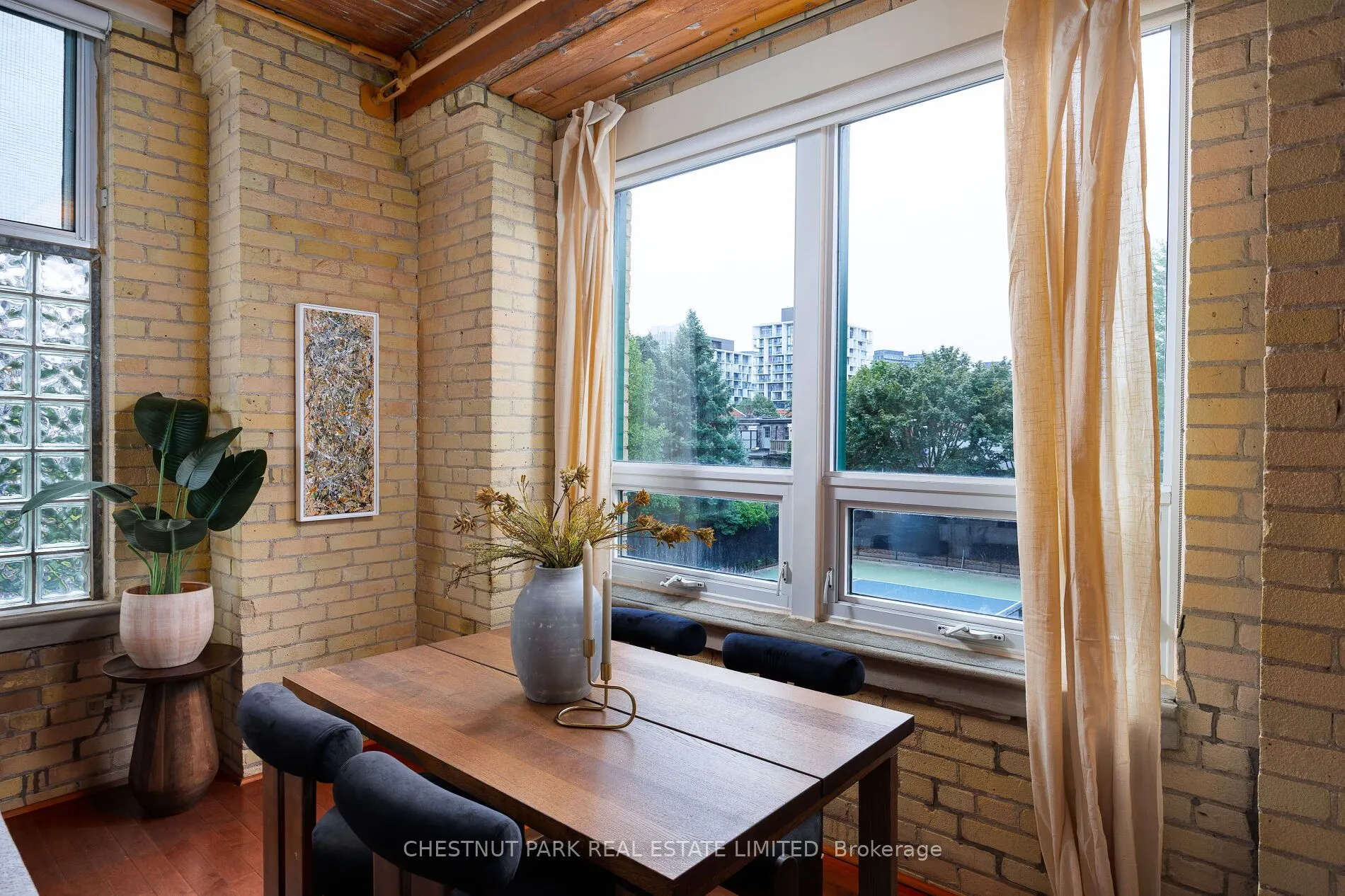 781 King Street W, #304