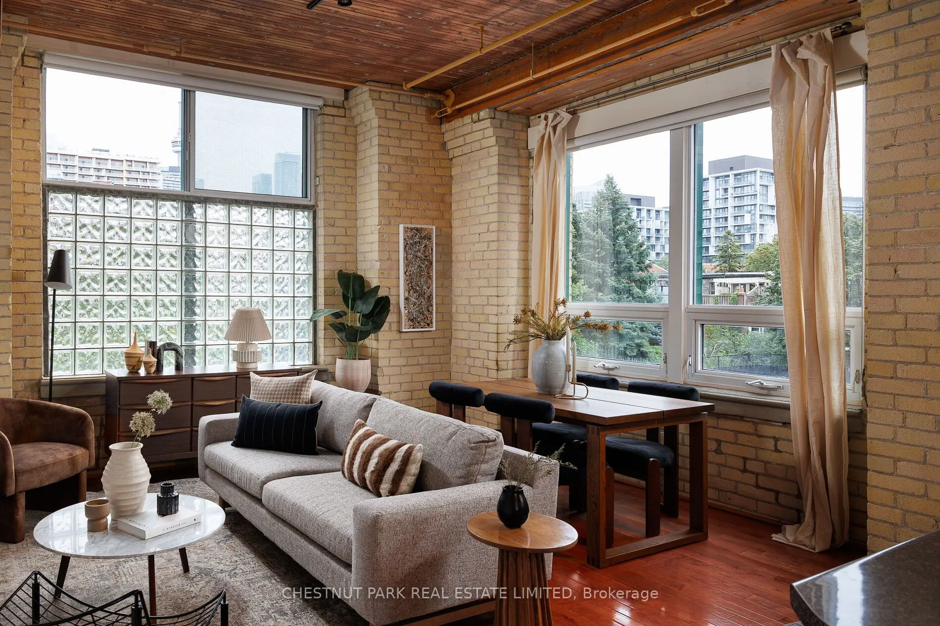 781 King Street W, #304