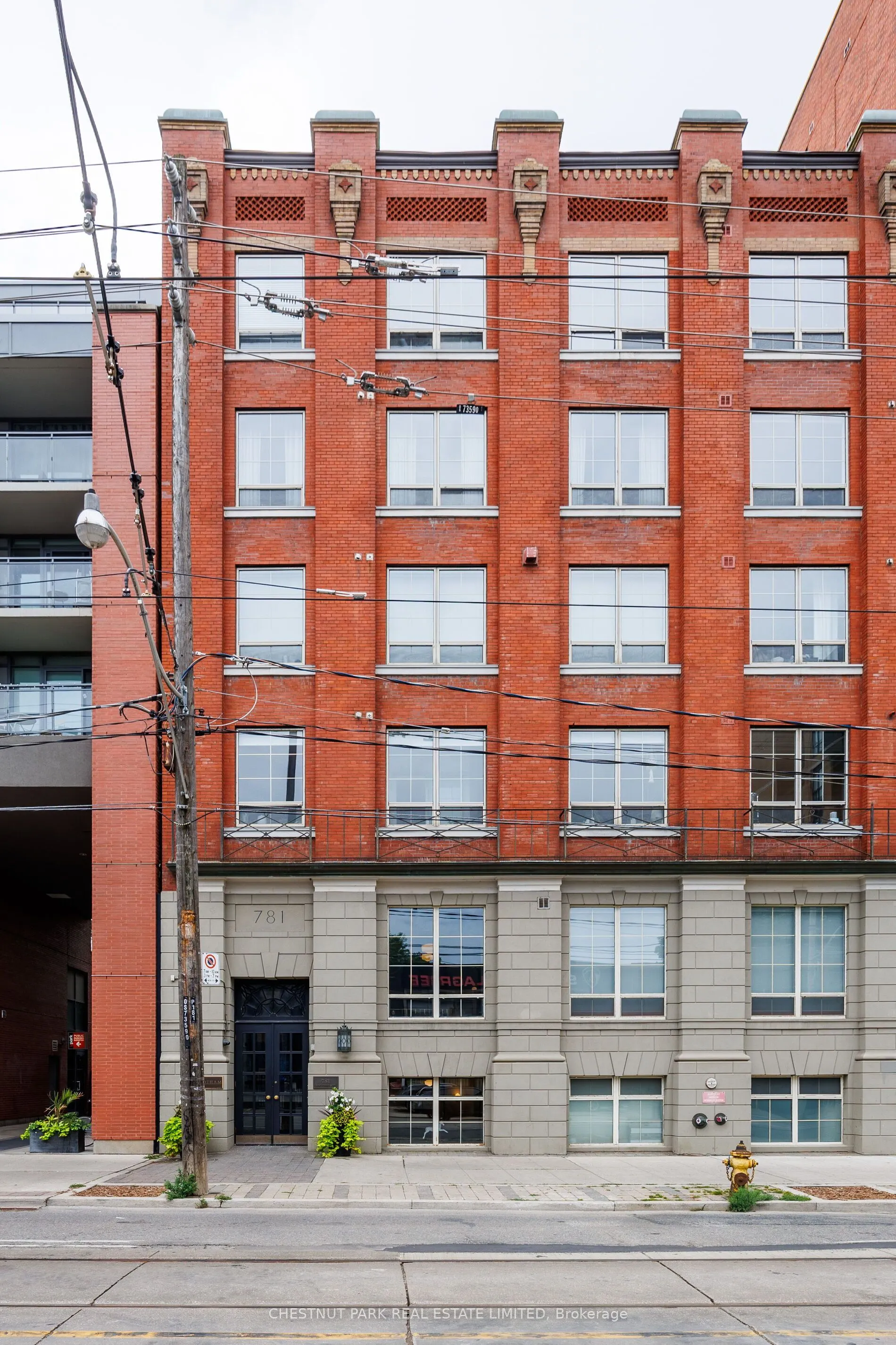 781 King Street W, #304